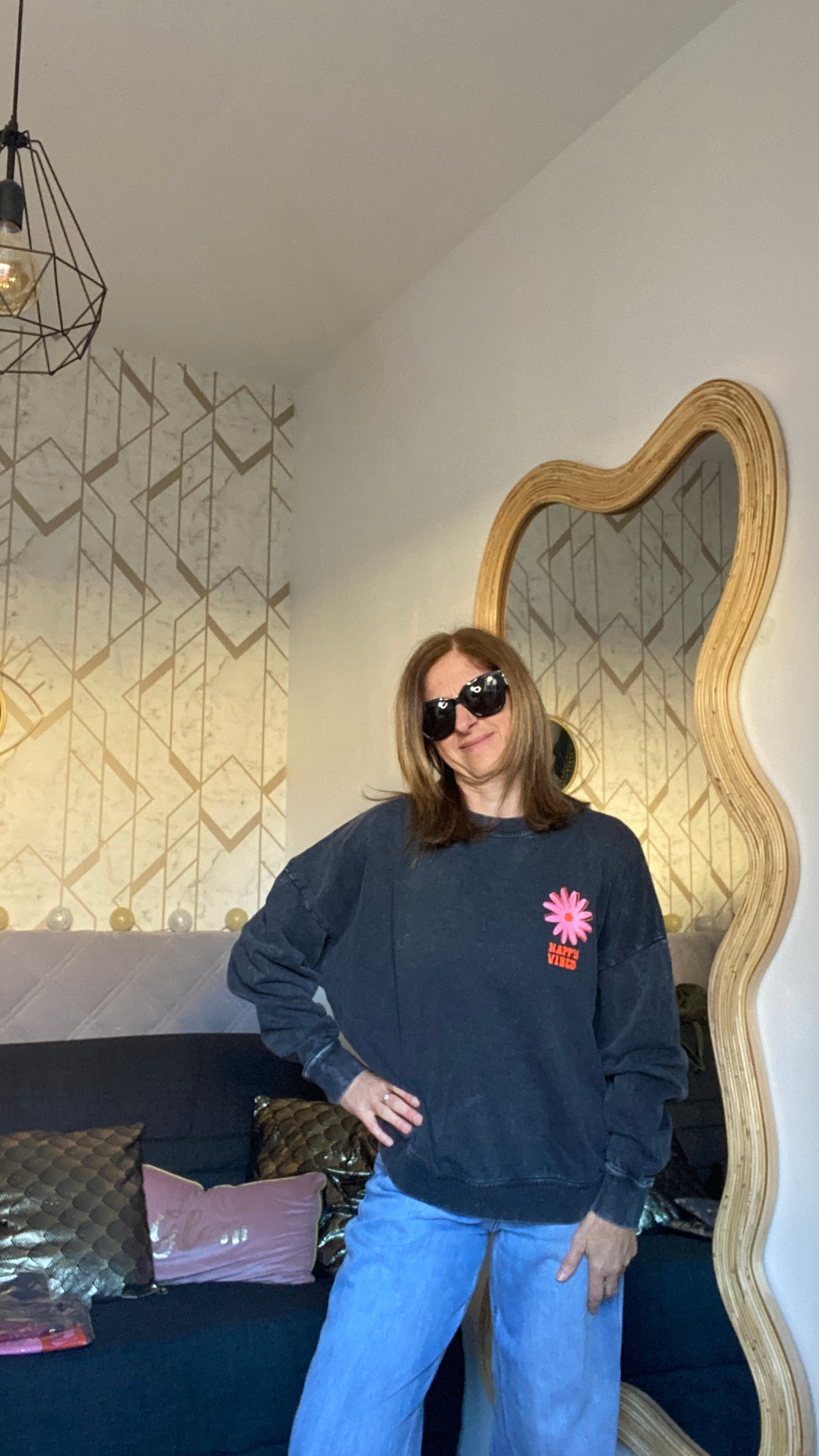 Sweat gris "Happy Vibes"