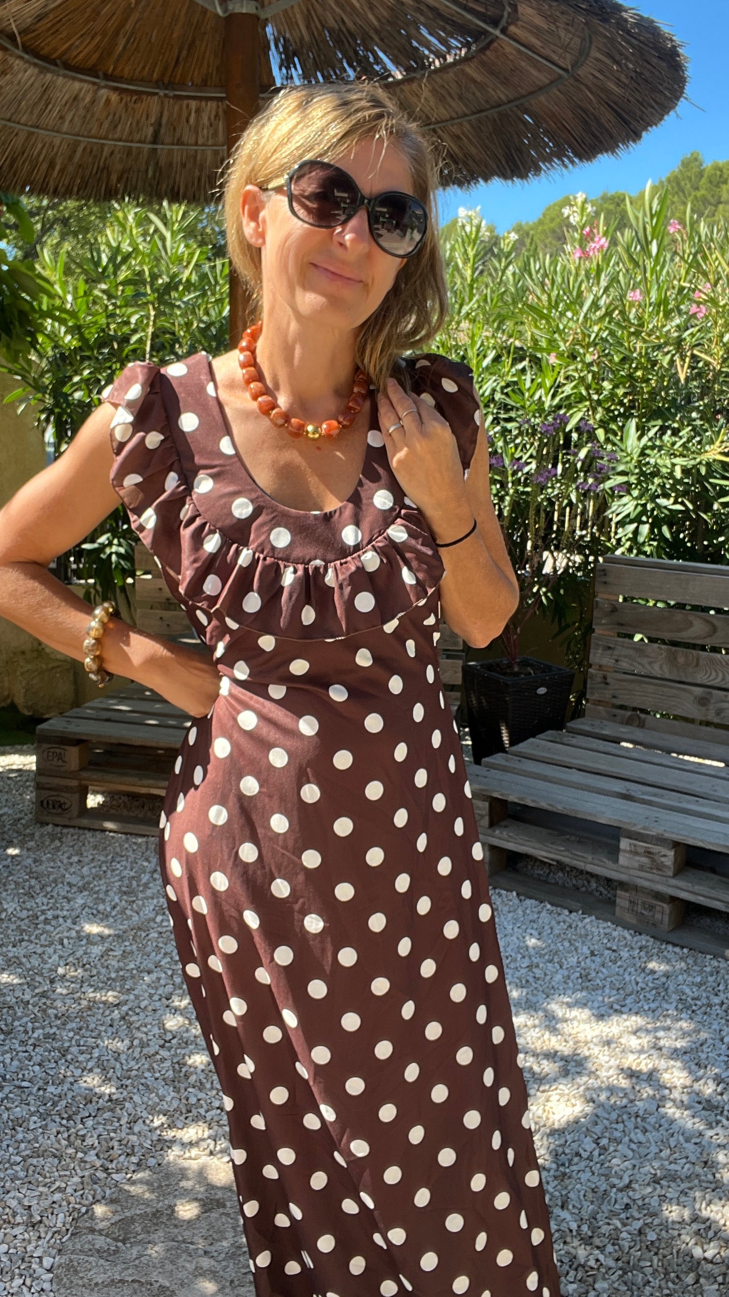 ROBE LONGUE CHOCOLAT A POIS BLANC