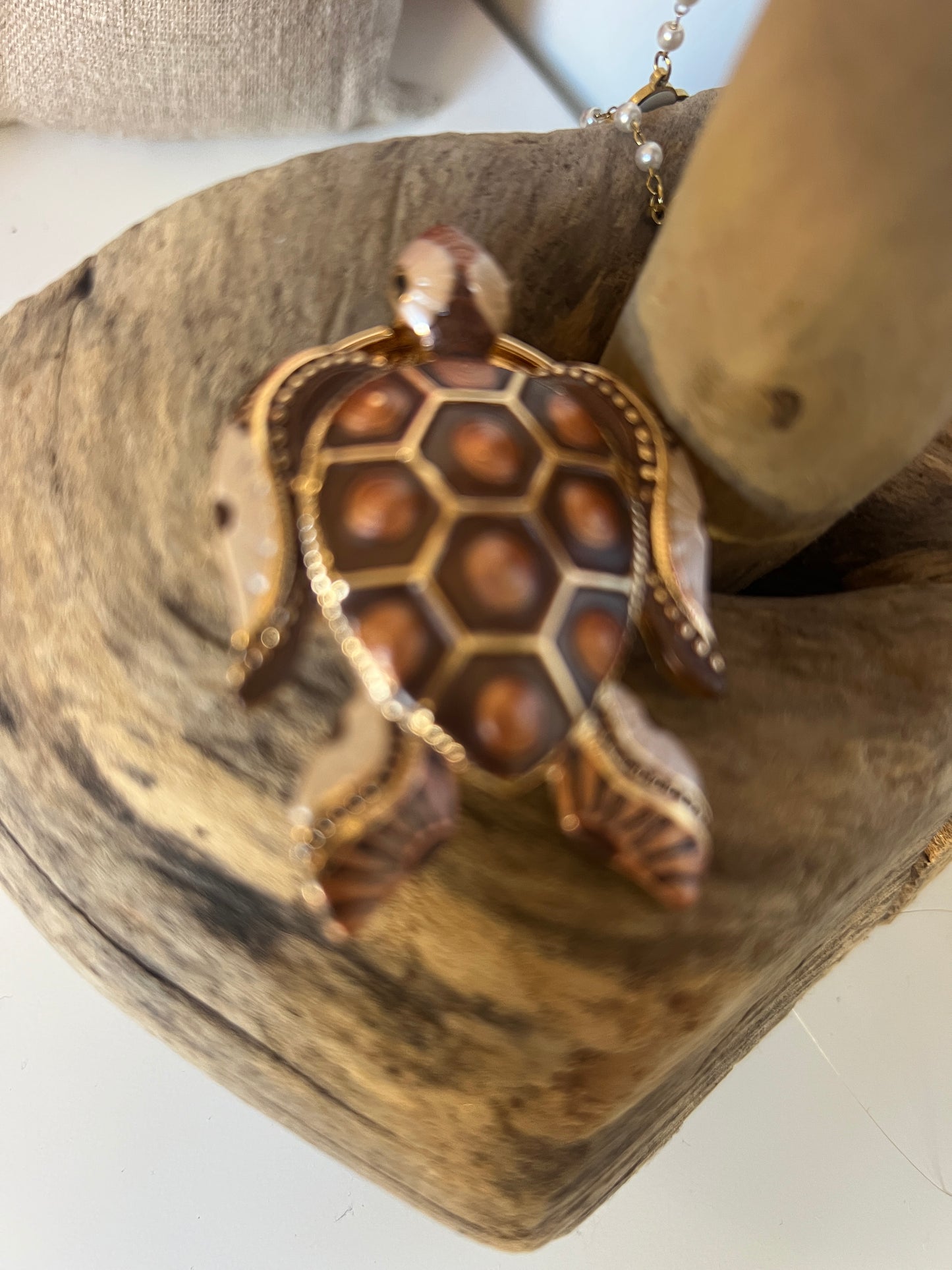 Broche chocolat « TORTUE »