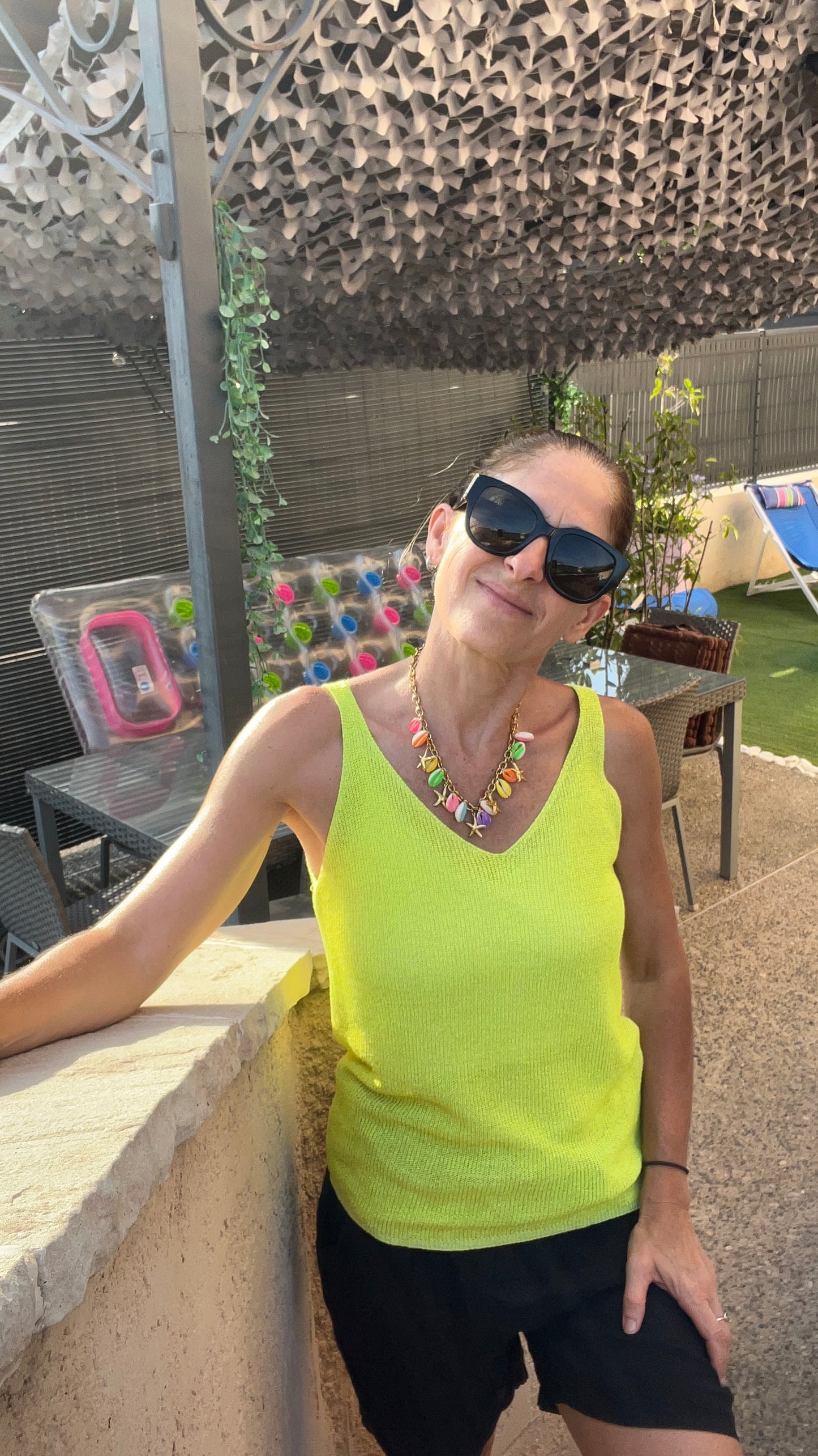 Débardeur pailleté jaune fluo "NEON"