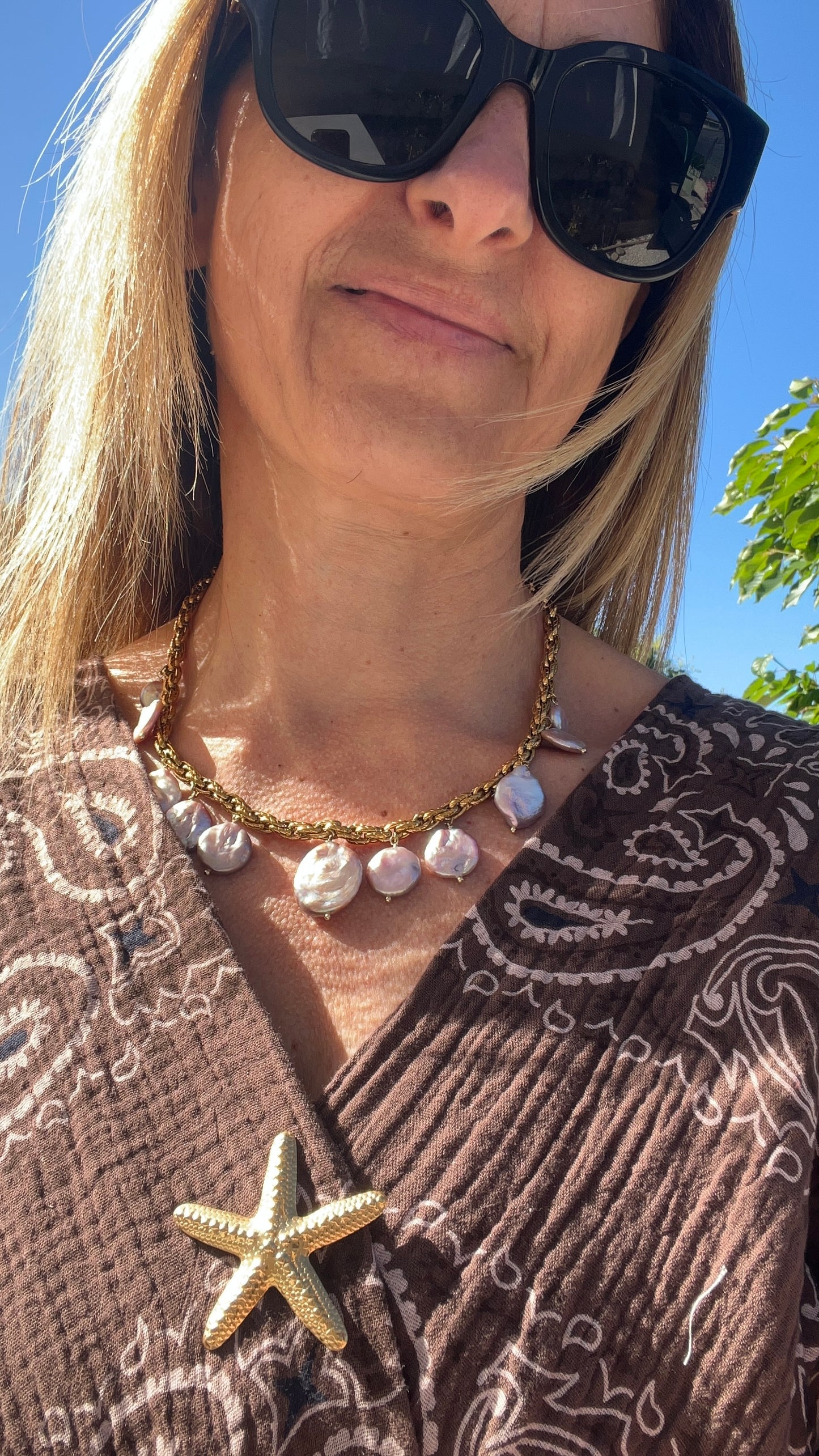 COLLIER EN NACRE ET DORÉ