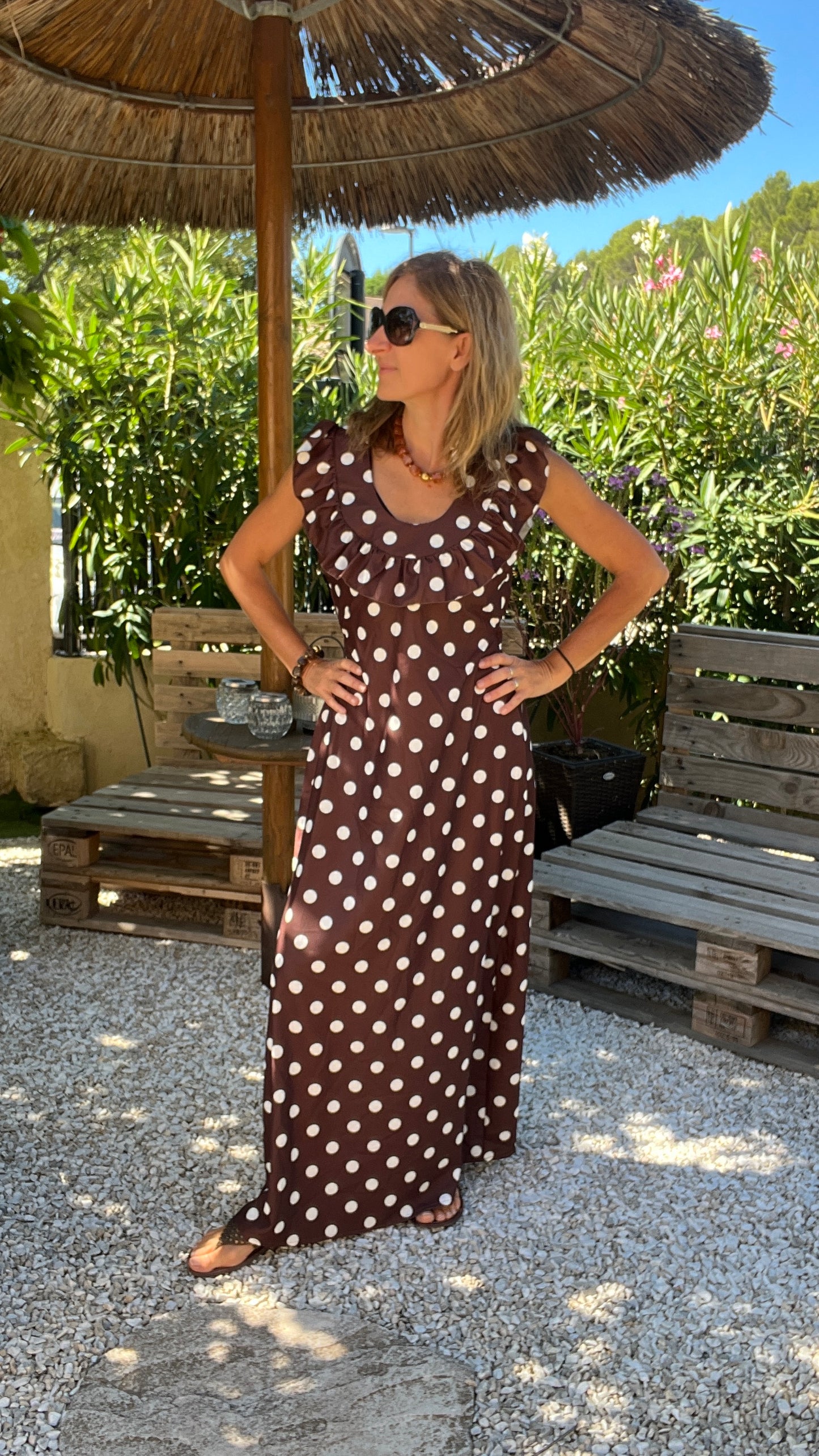 ROBE LONGUE CHOCOLAT A POIS BLANC