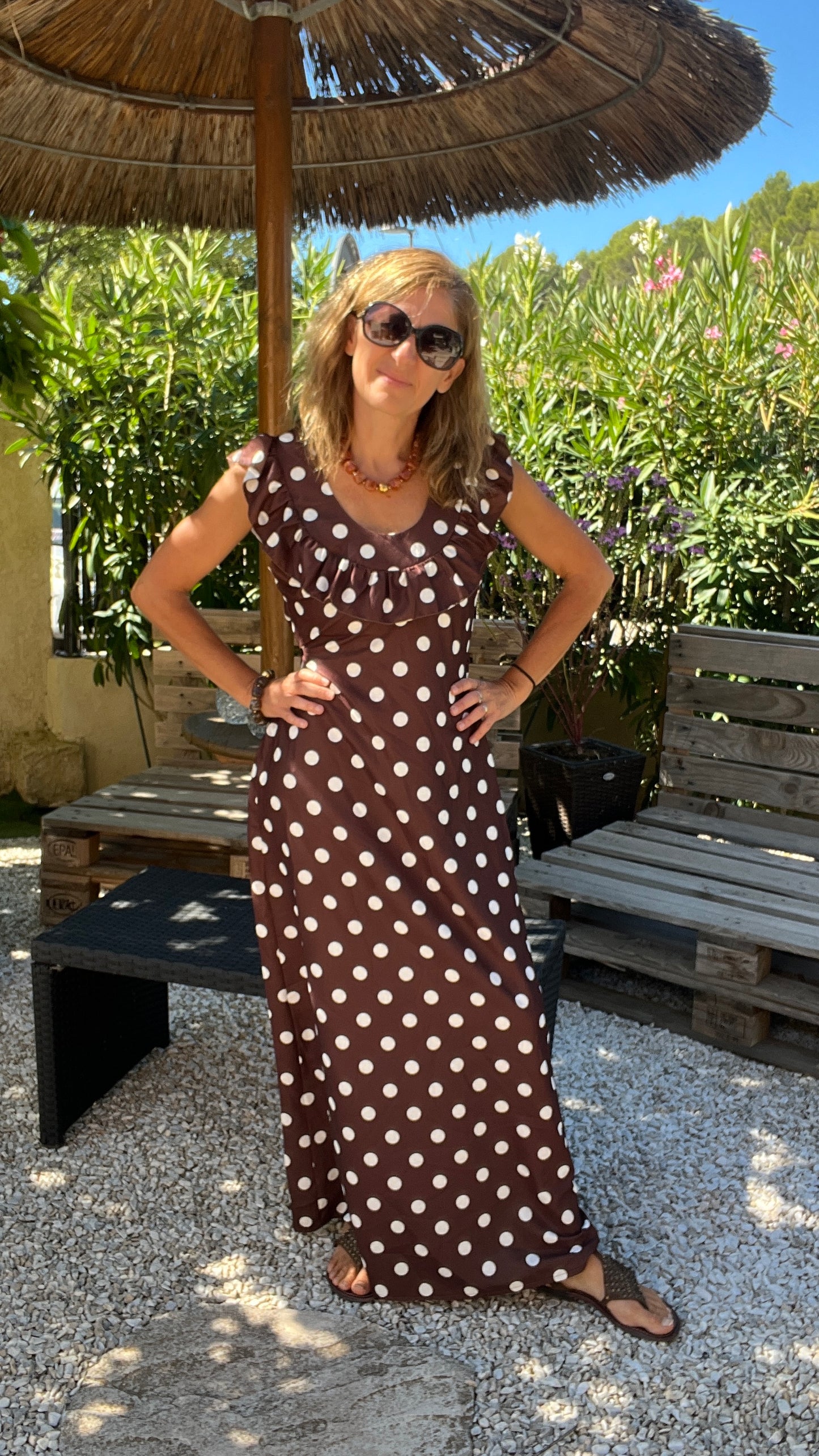 ROBE LONGUE CHOCOLAT A POIS BLANC