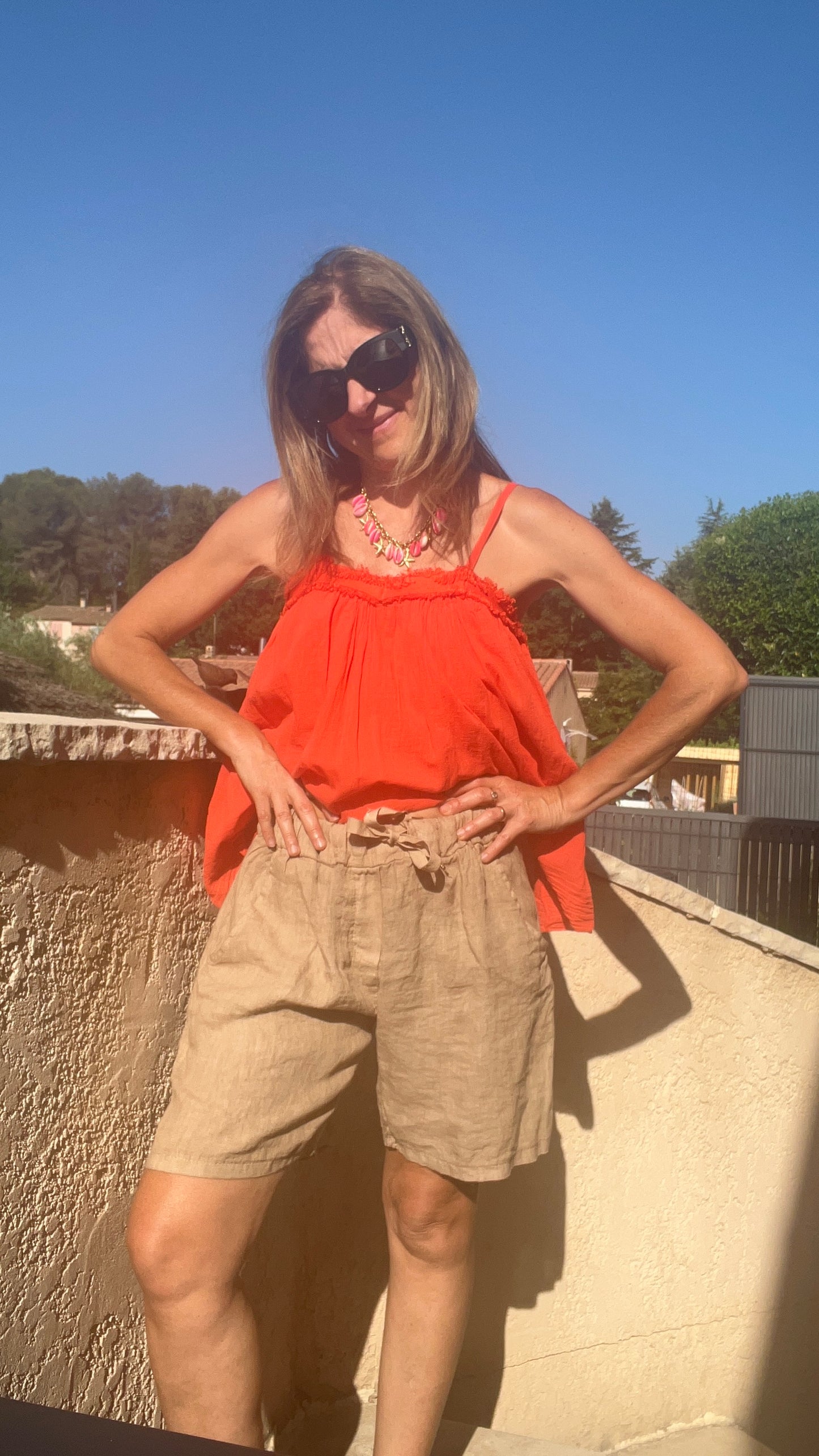 Short camel "LIN"