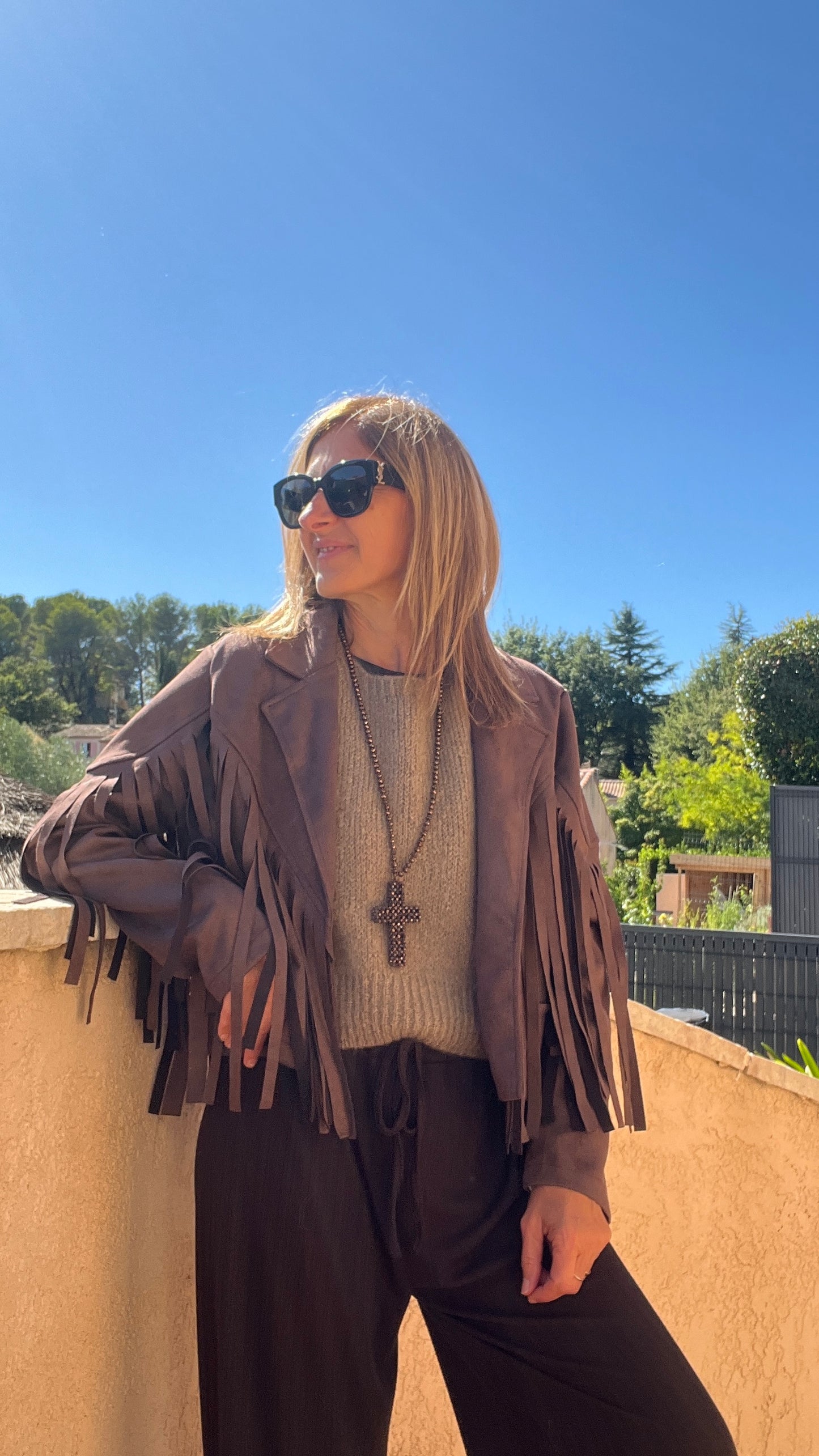 VESTE A FRANGES CHOCOLAT "SUEDINE"