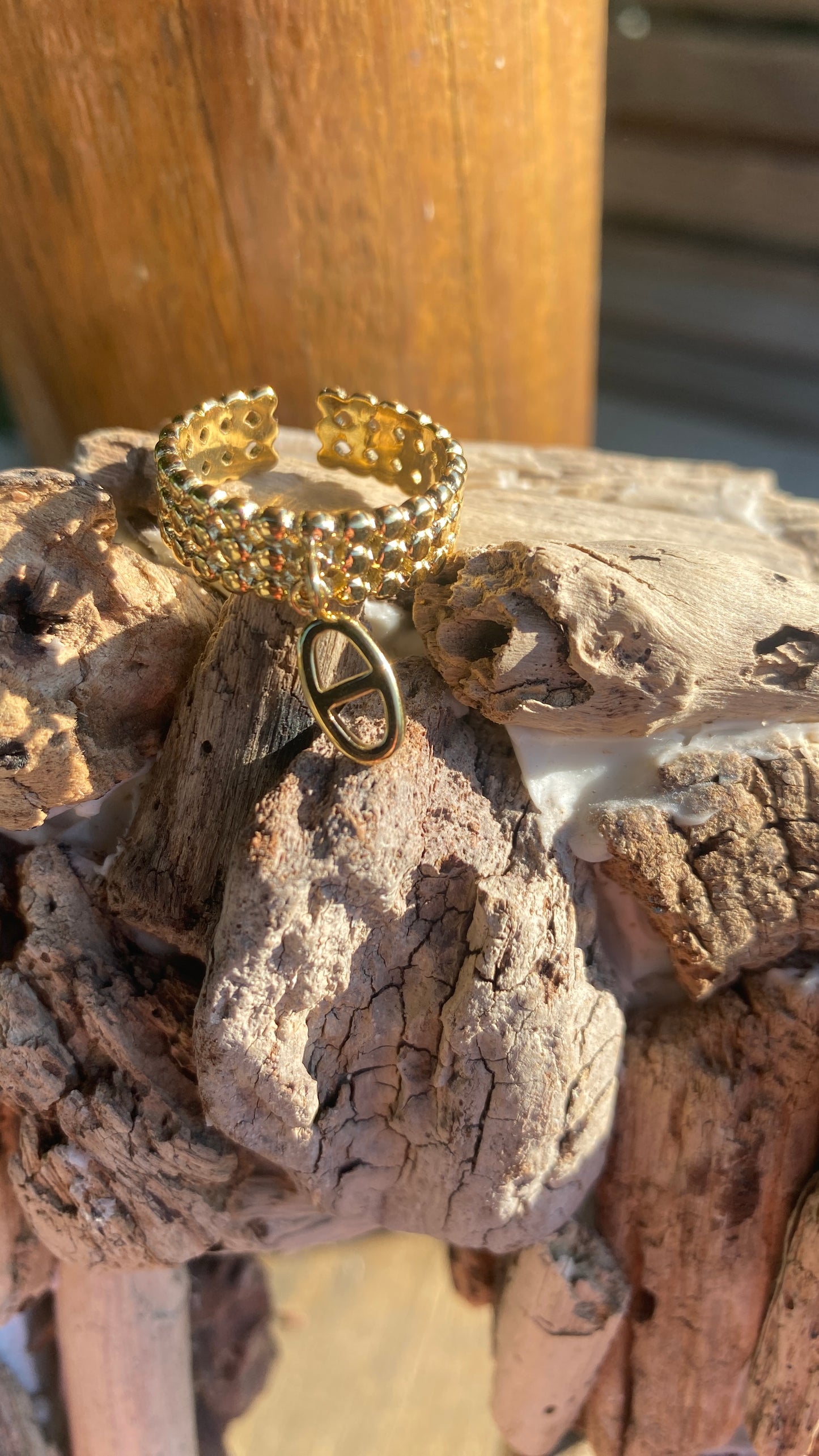 Bague dorée "Médaillon"
