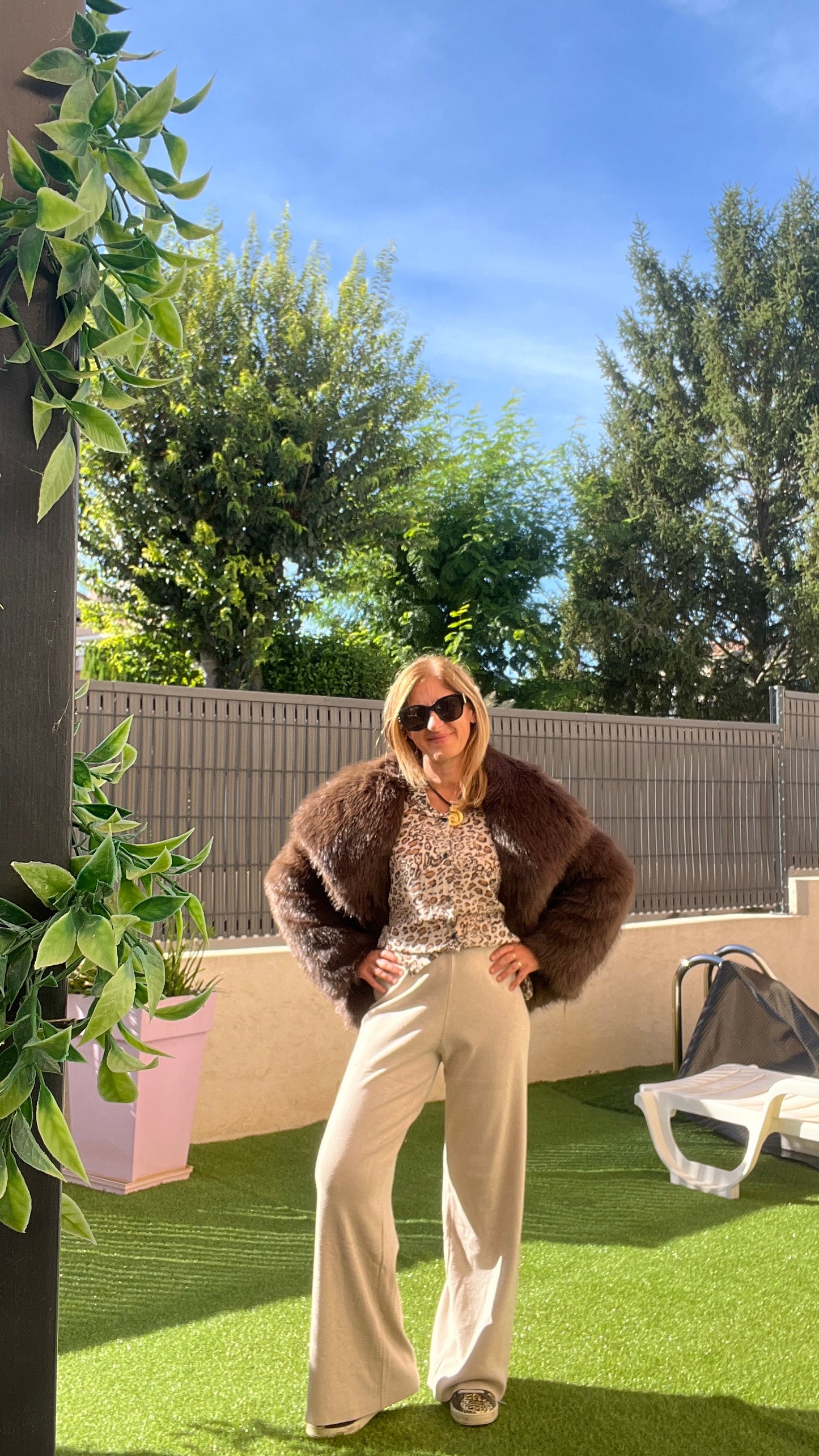 VESTE FOURRURE CHOCOLAT "CLARA"