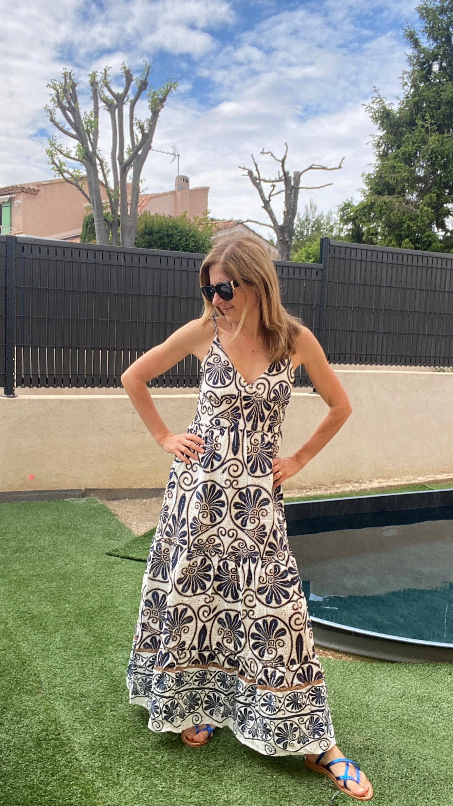 Robe longue bleu/blanc "Jardin d'azur"