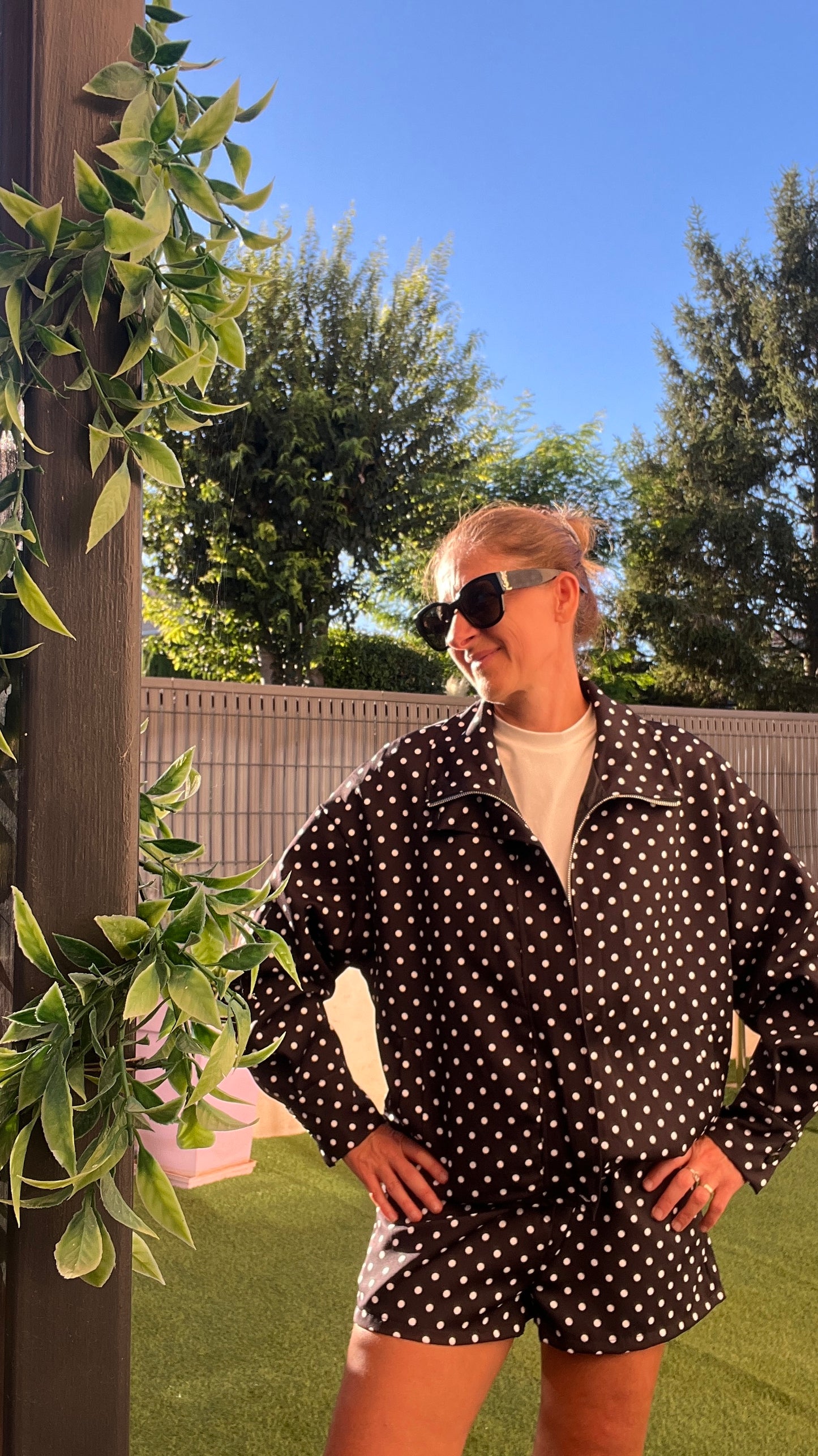 VESTE MANCHES LONGUES NOIR A POIS BLANC "AUTOMNE"