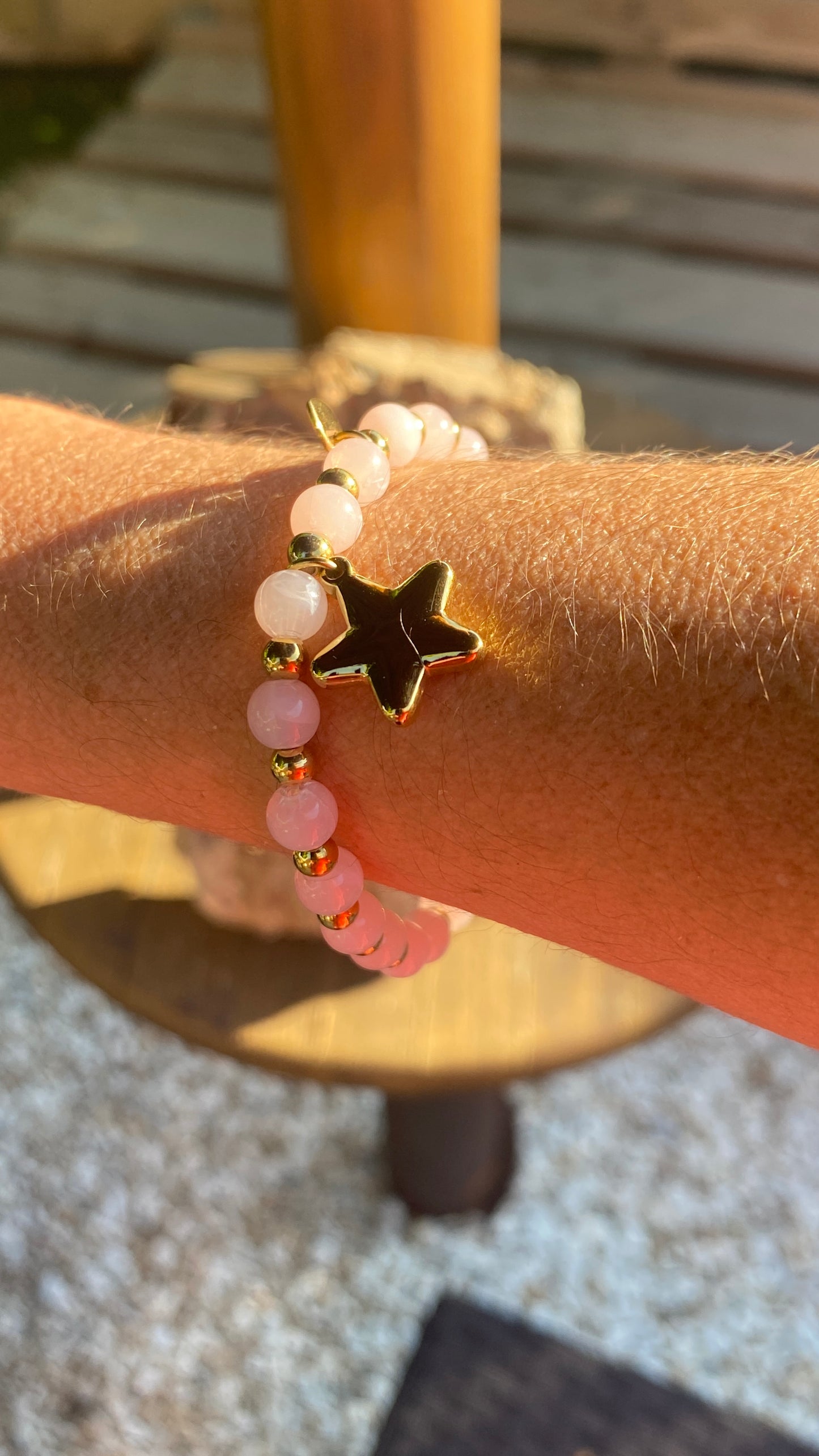 Bracelet perles médaillon "étoiles de mer"