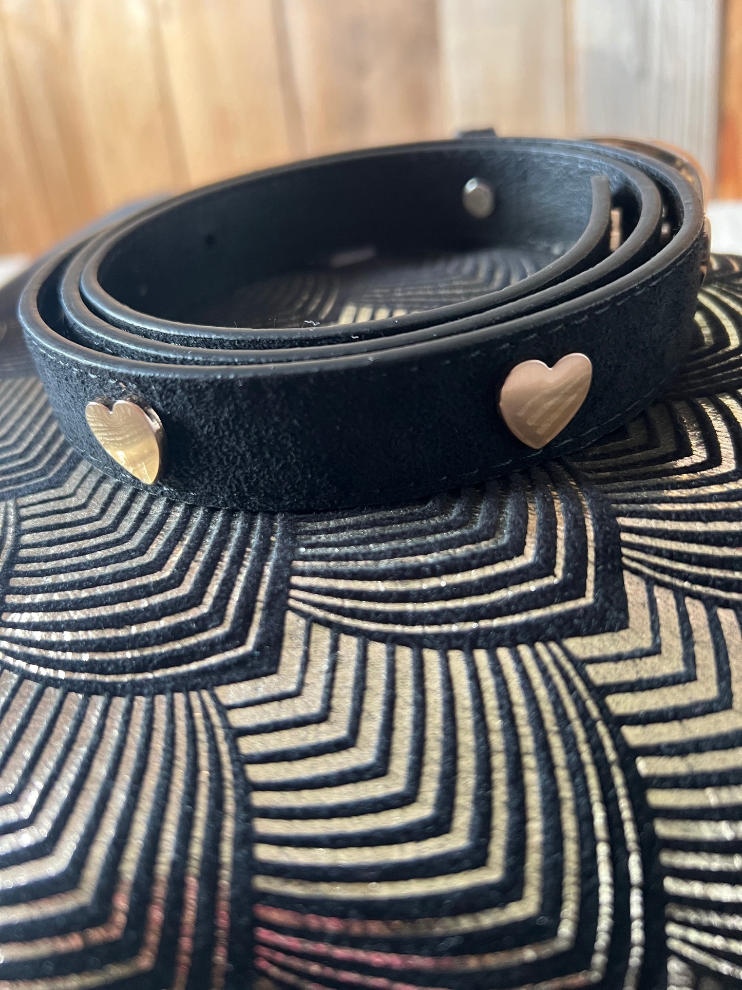 CEINTURE NOIR IMITATION SUEDINE "COEUR"