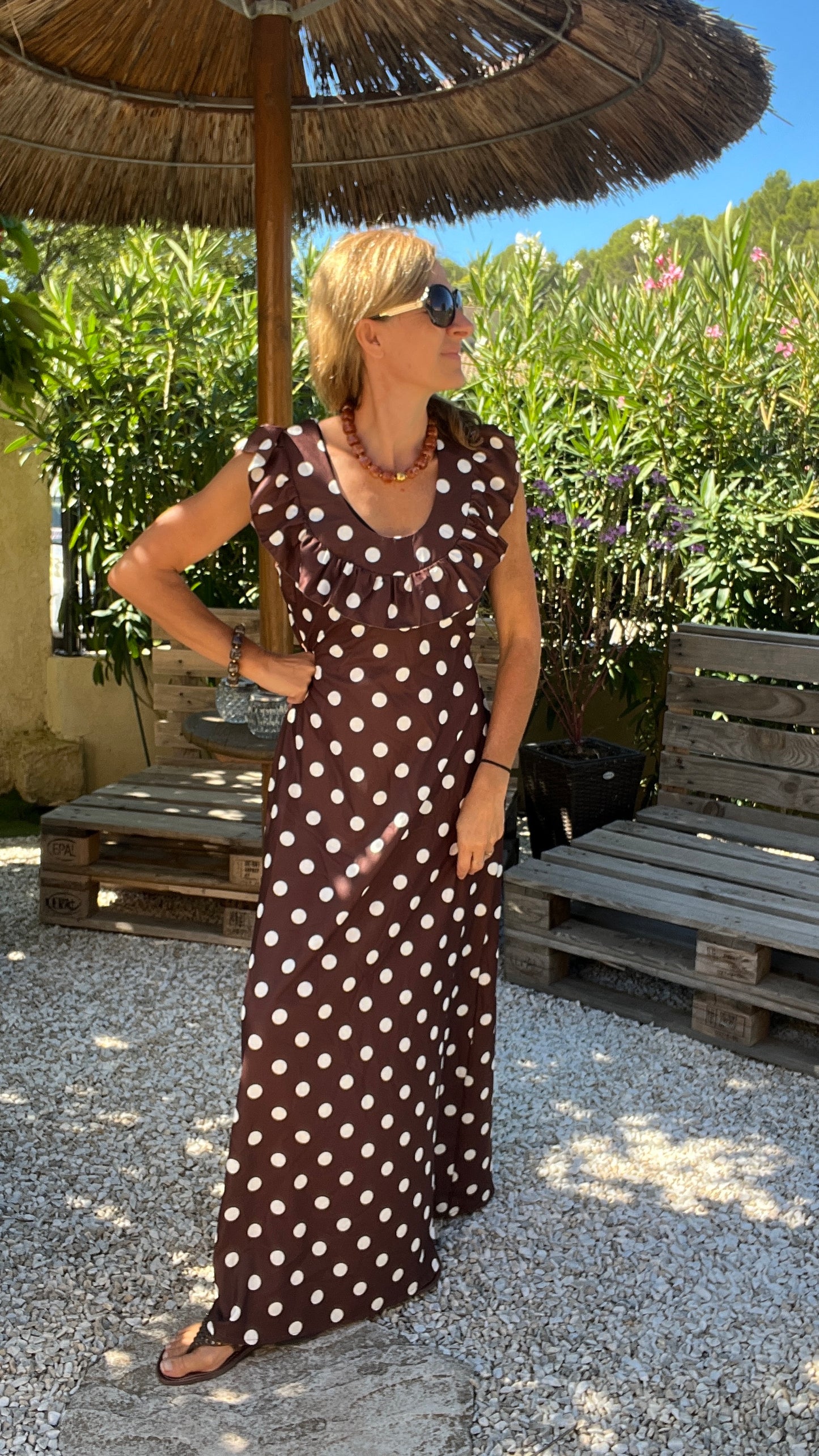 ROBE LONGUE CHOCOLAT A POIS BLANC