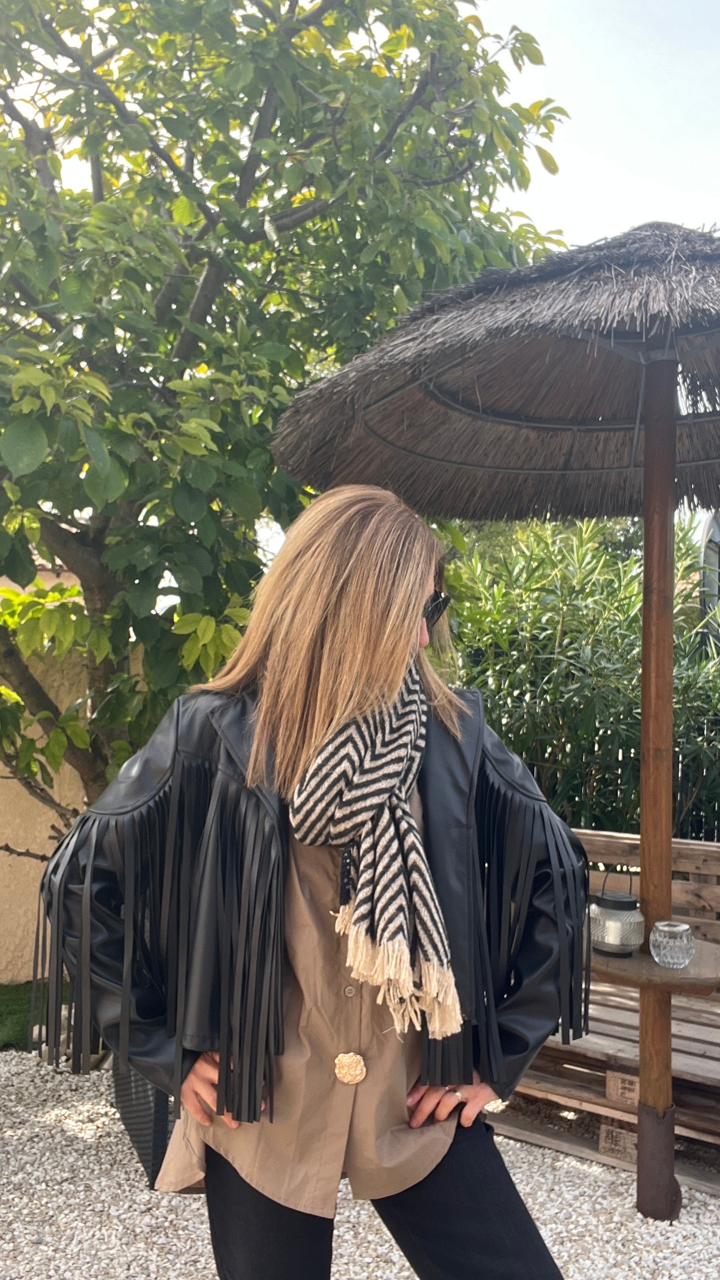 ECHARPE NOIR/BEIGE DORE "AURELIA"