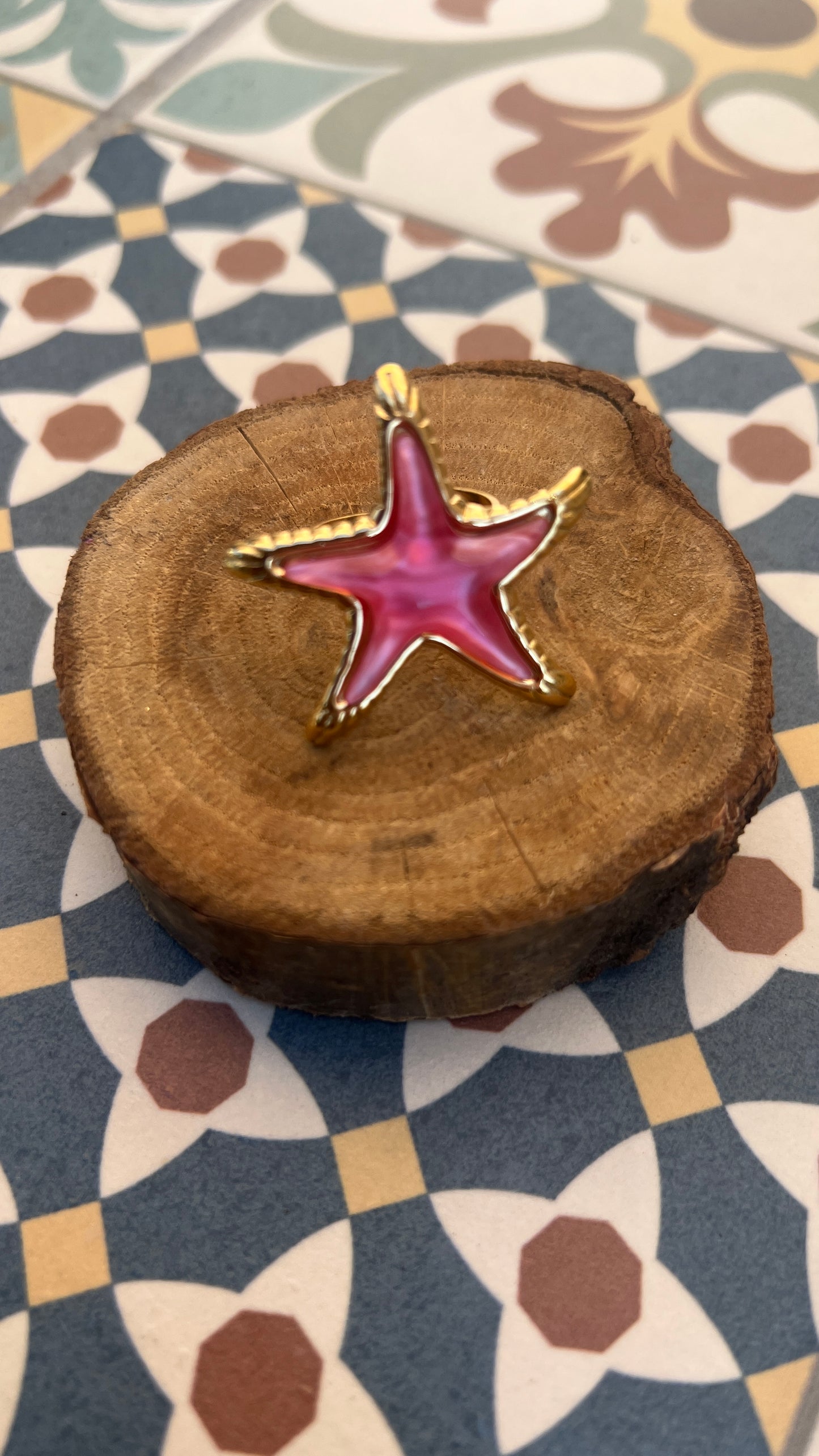 bague fuchsia "étoile de mer"
