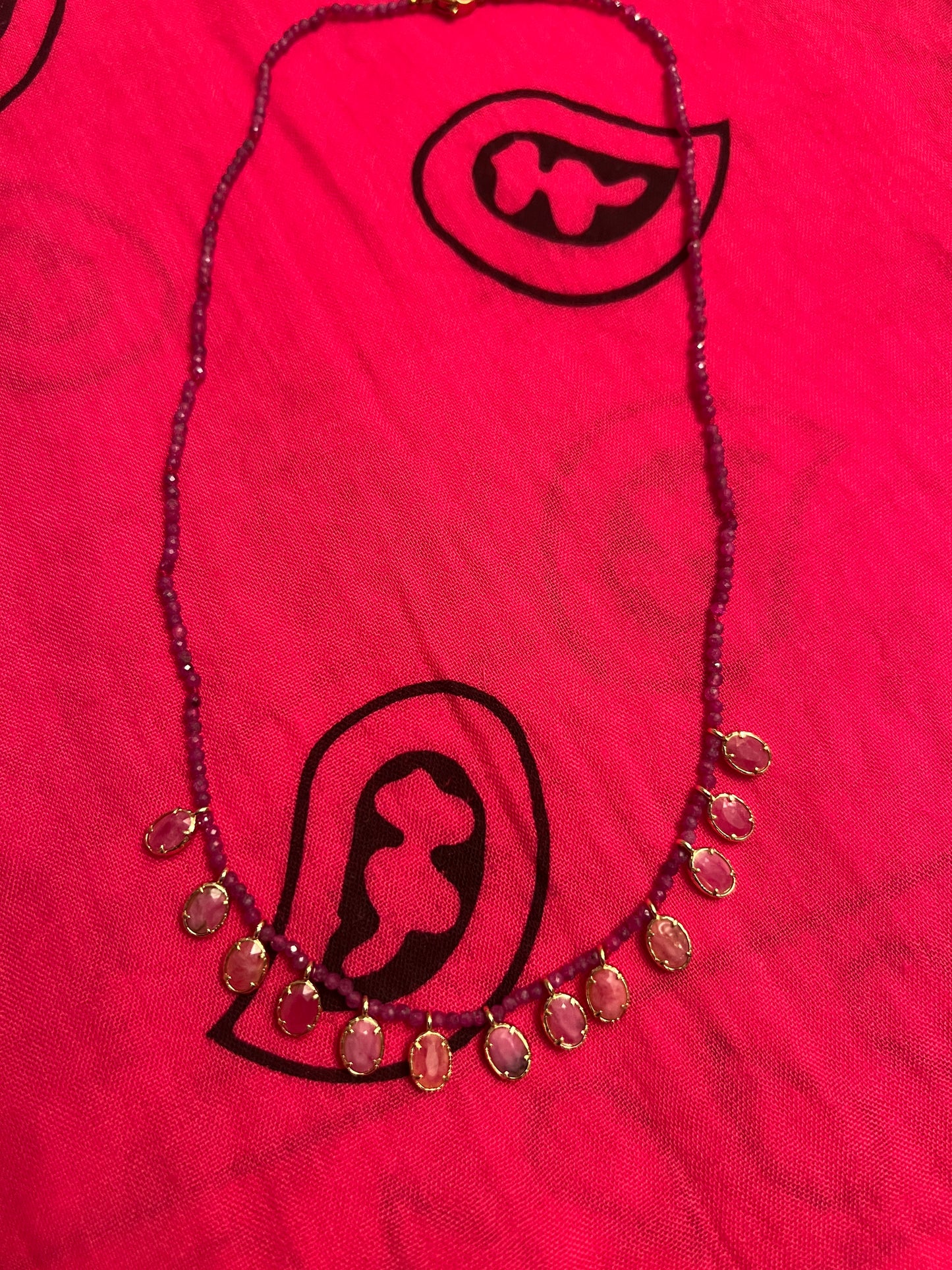 COLLIER ROSE FONCE/ROSE PALE/DORE PAMPILLES "HABAHA"