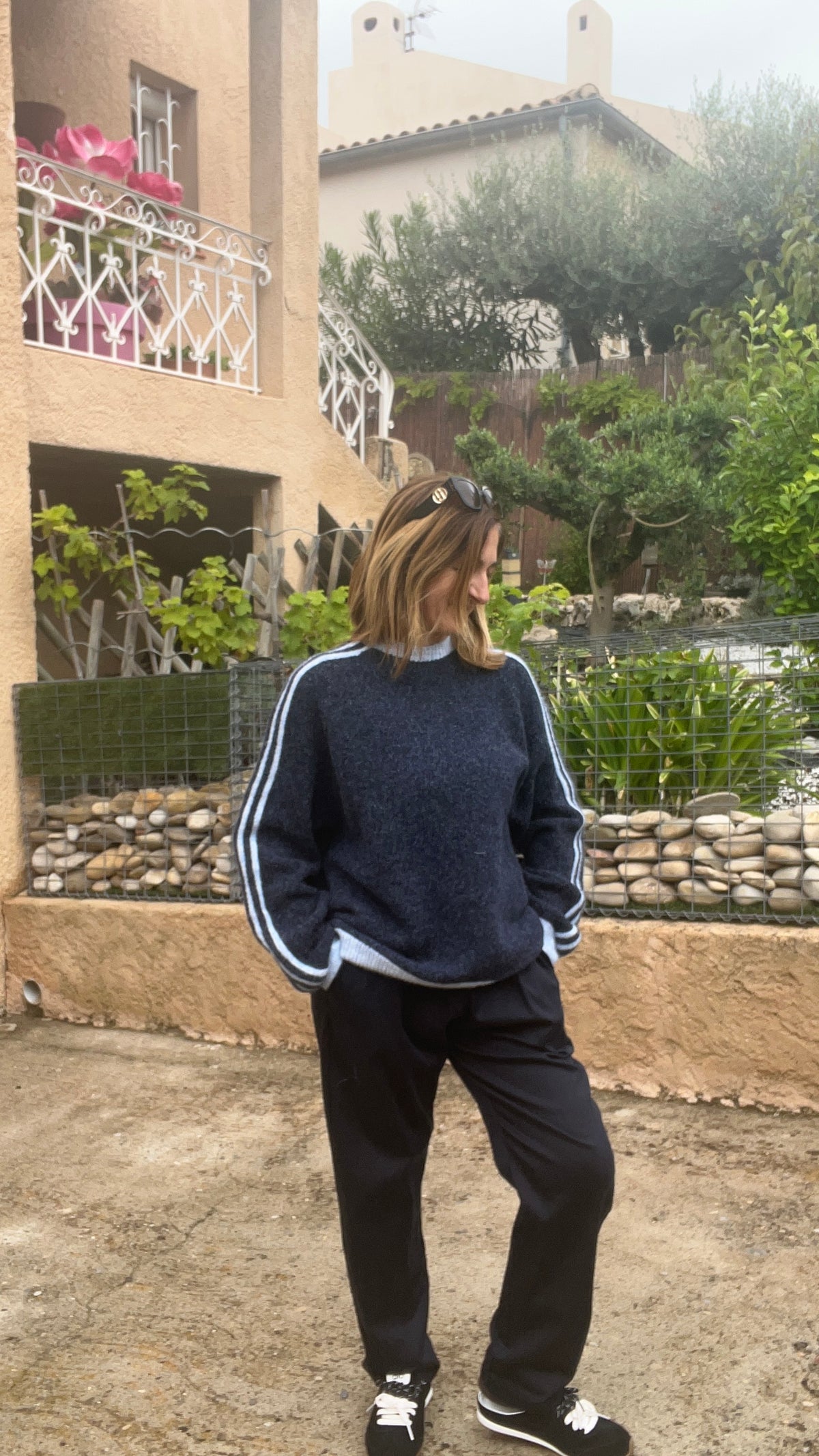 PULL BLEU JEANS/BLEU CLAIR RAYURES SUR LES MANCHES