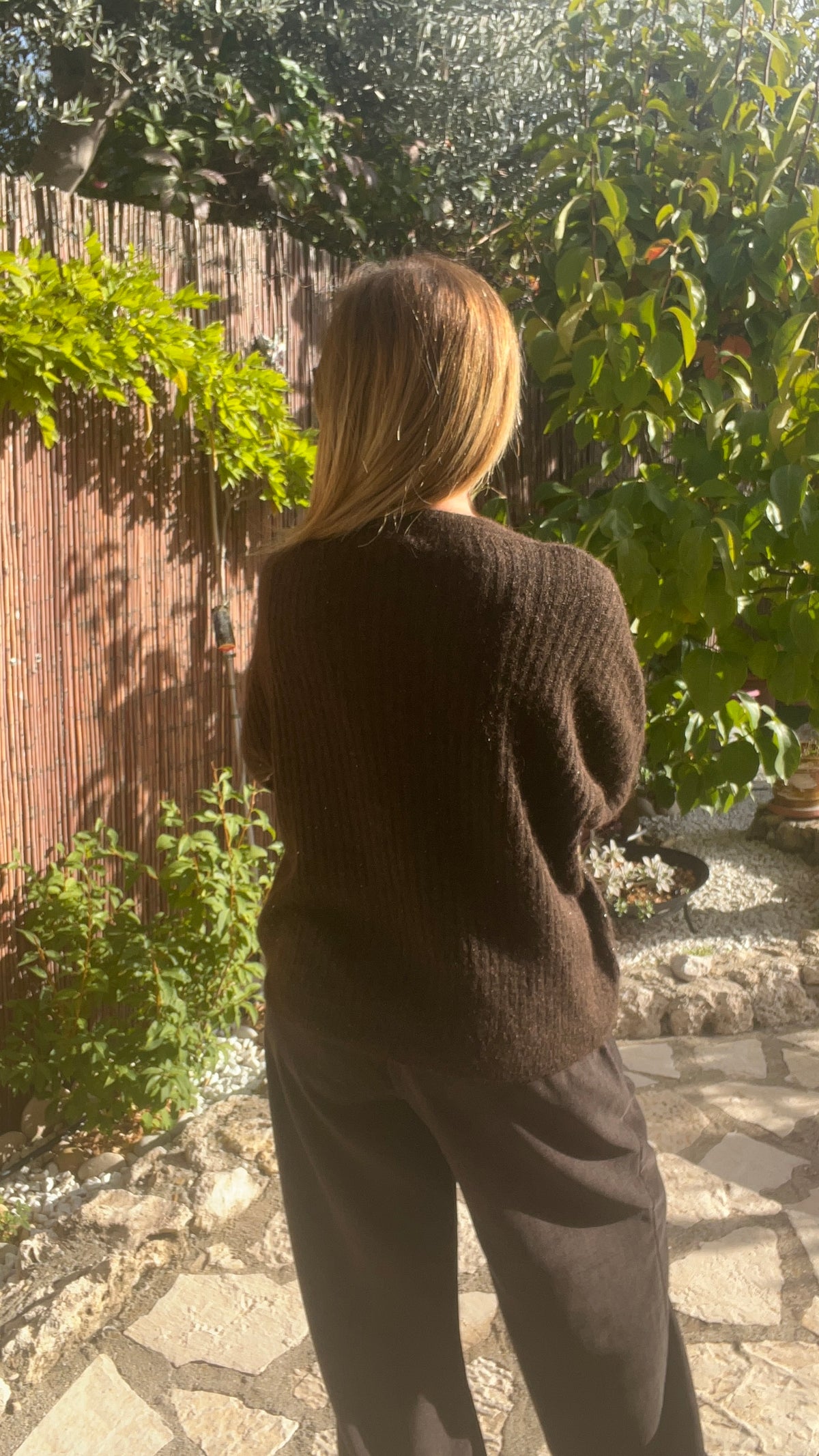 PULL CHOCOLAT/PAILLETÉ MANCHES COURTES