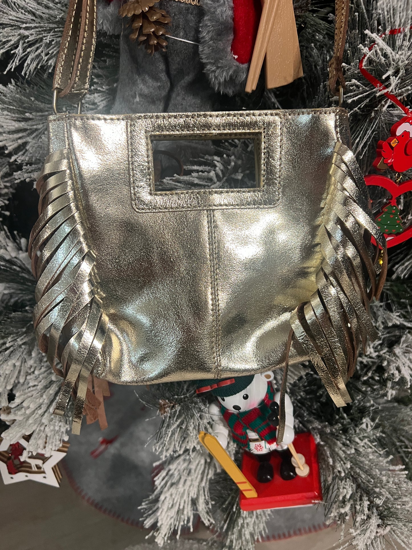 PETIT SAC EN CUIR DORE A FRANGES
