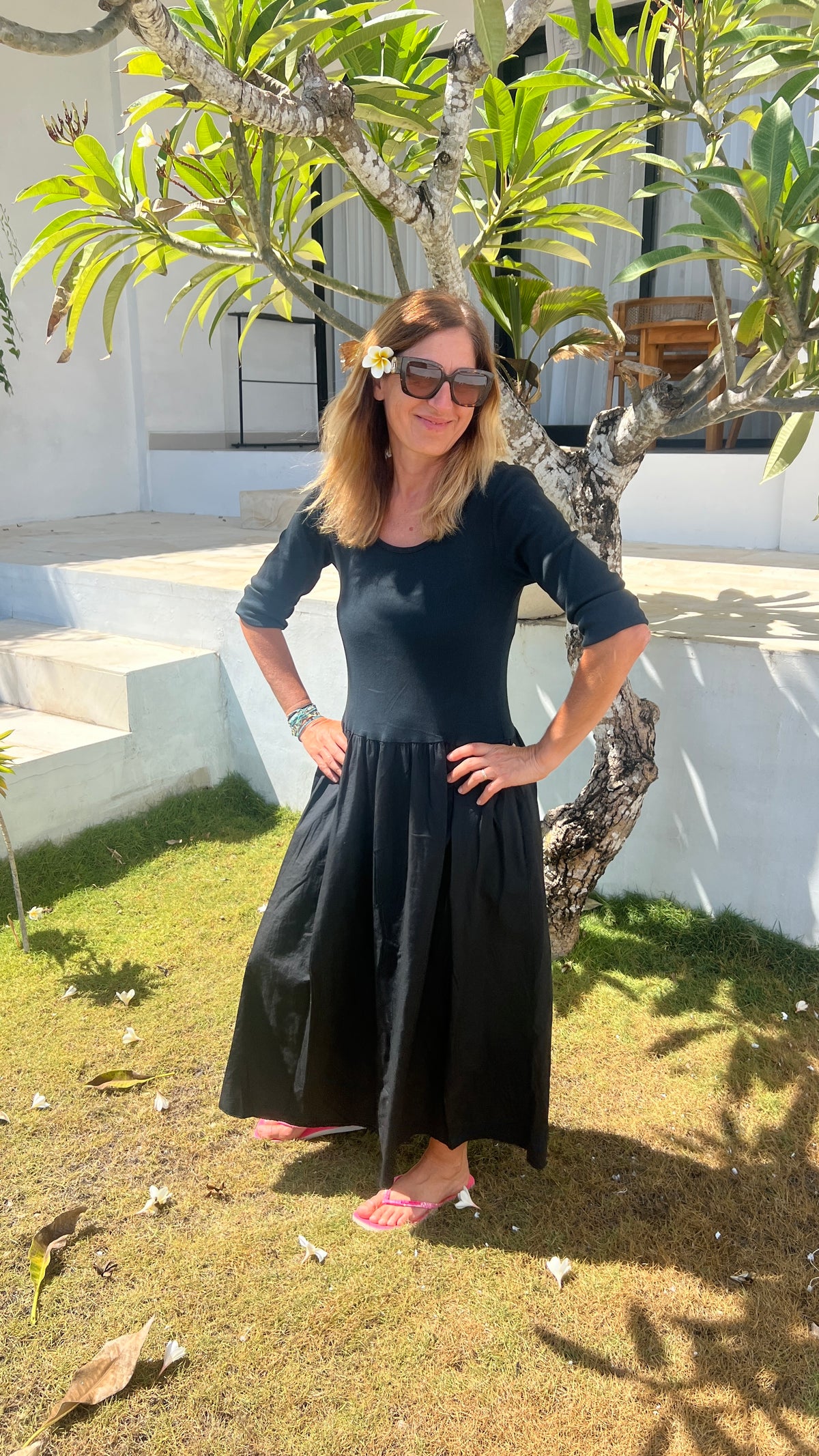 ROBE NOIRE LONGUE MANCHES LONGUES