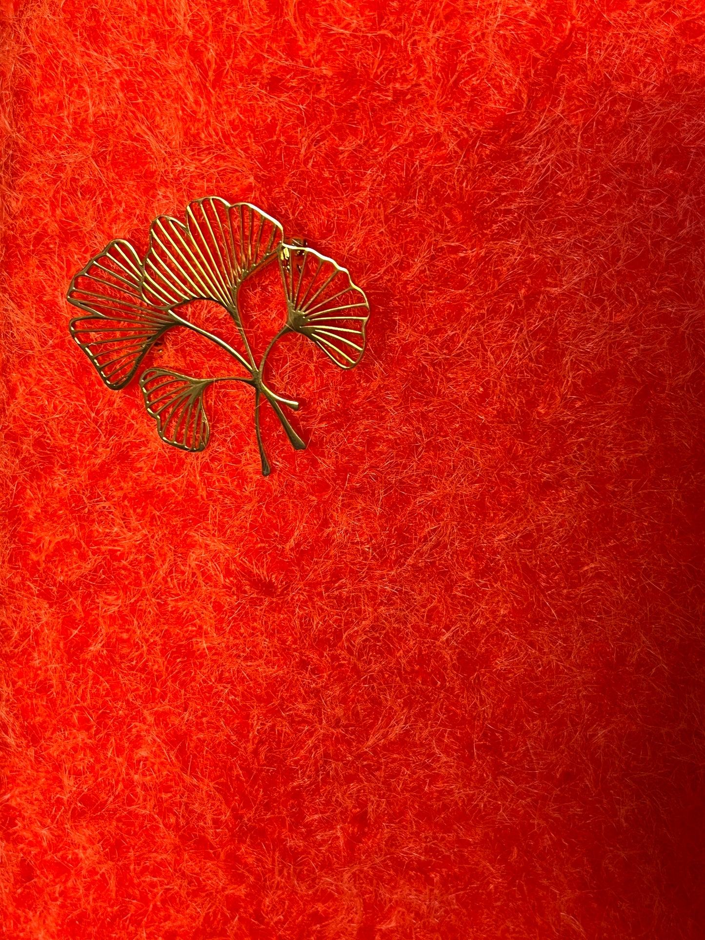 BROCHE DOREE PETITE GINKO