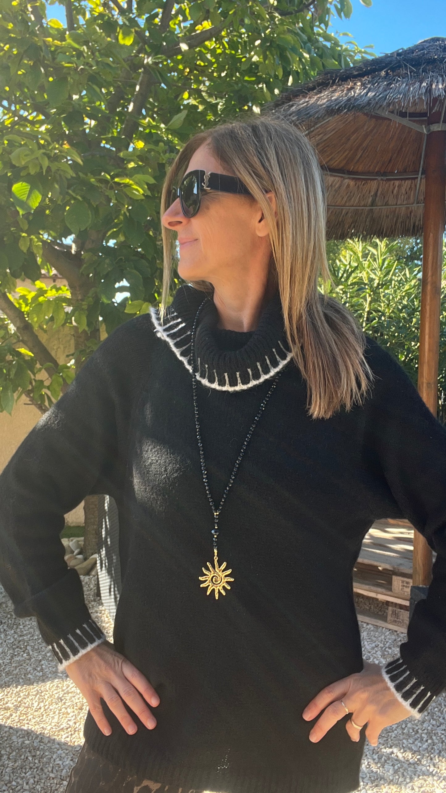 SAUTOIR EN PERLES "SOLEIL"