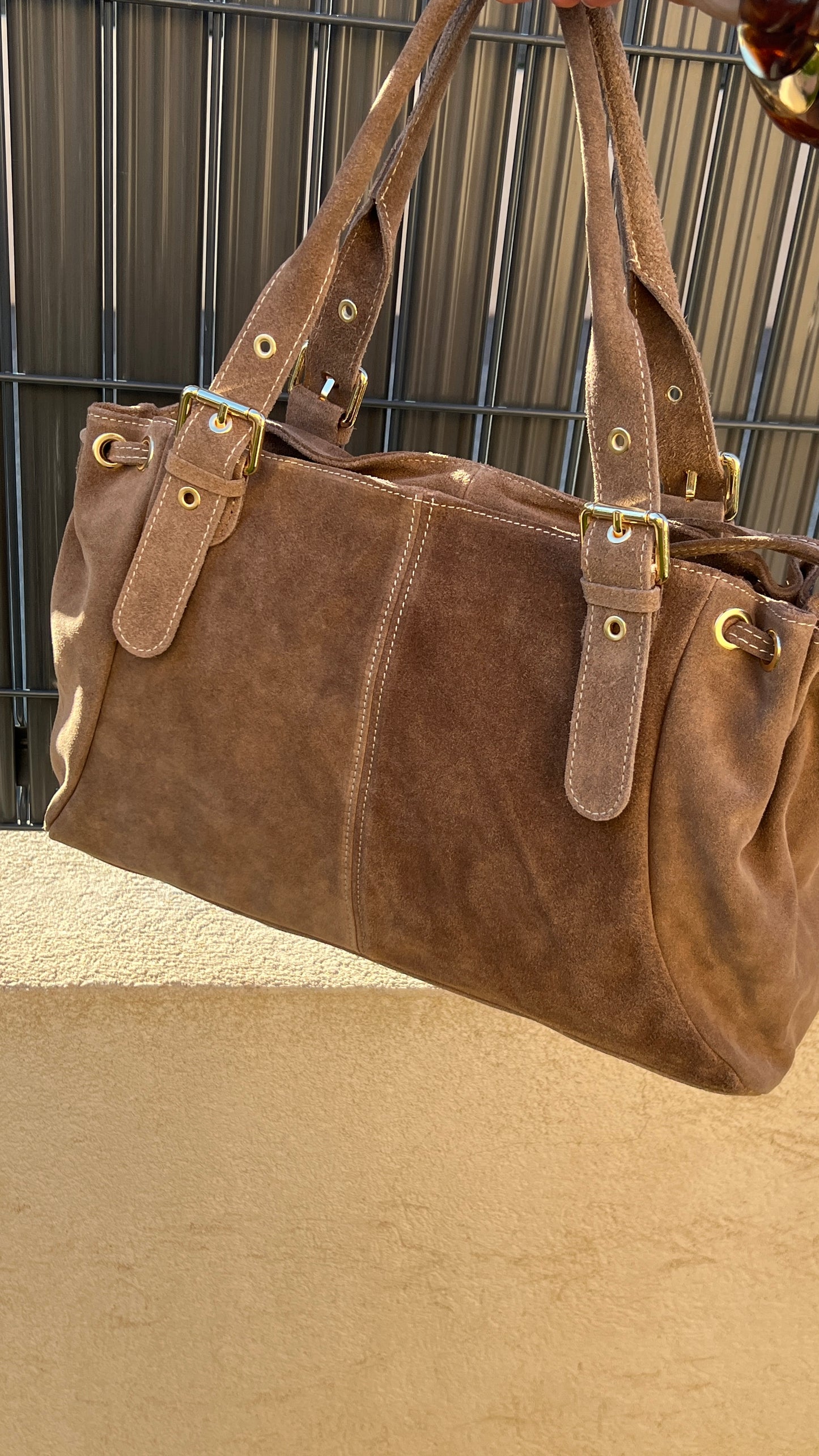SAC EN CUIR SUEDE TAUPE
