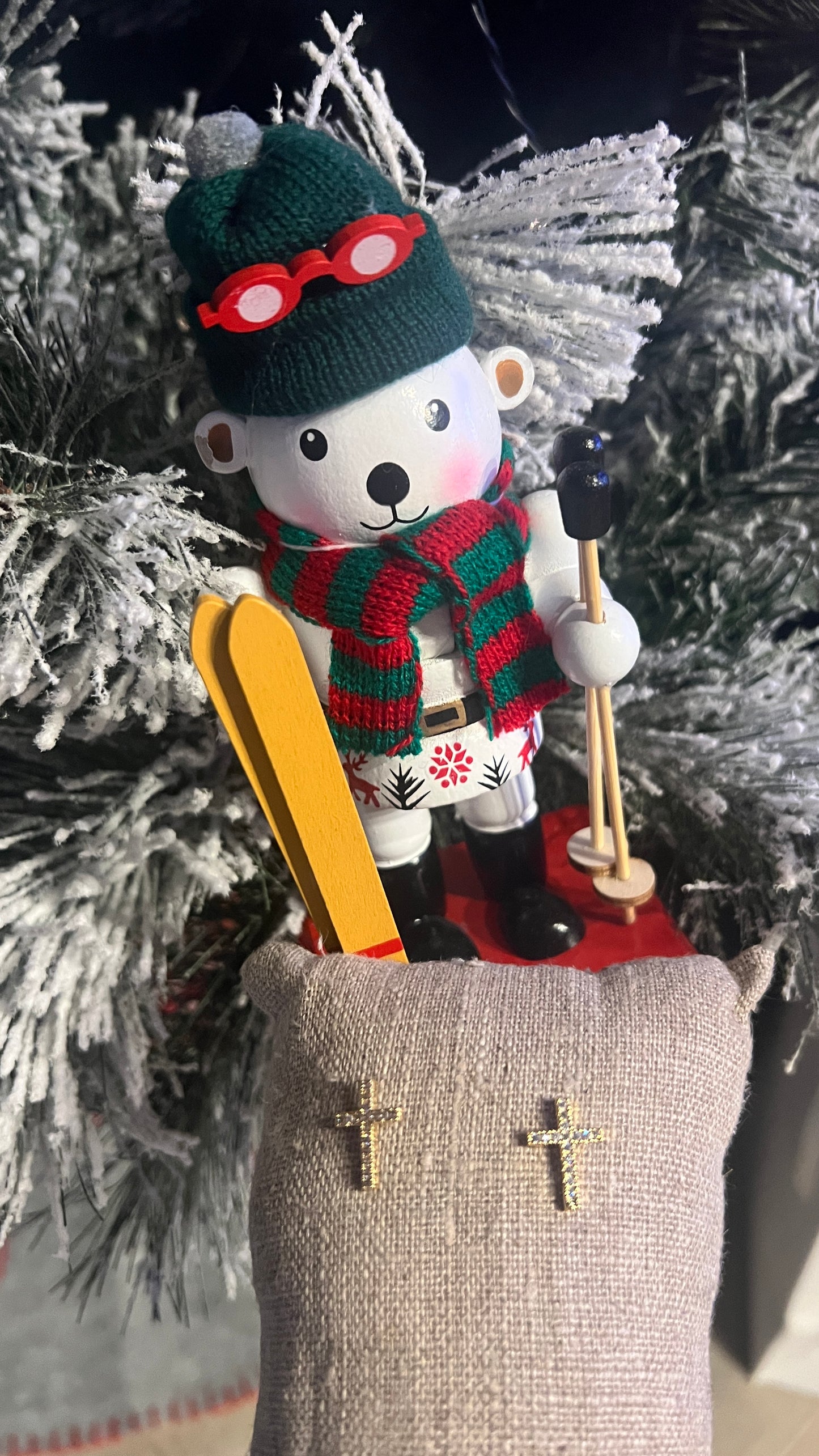 BOUCLES D'OREILLES CROIX DOREES