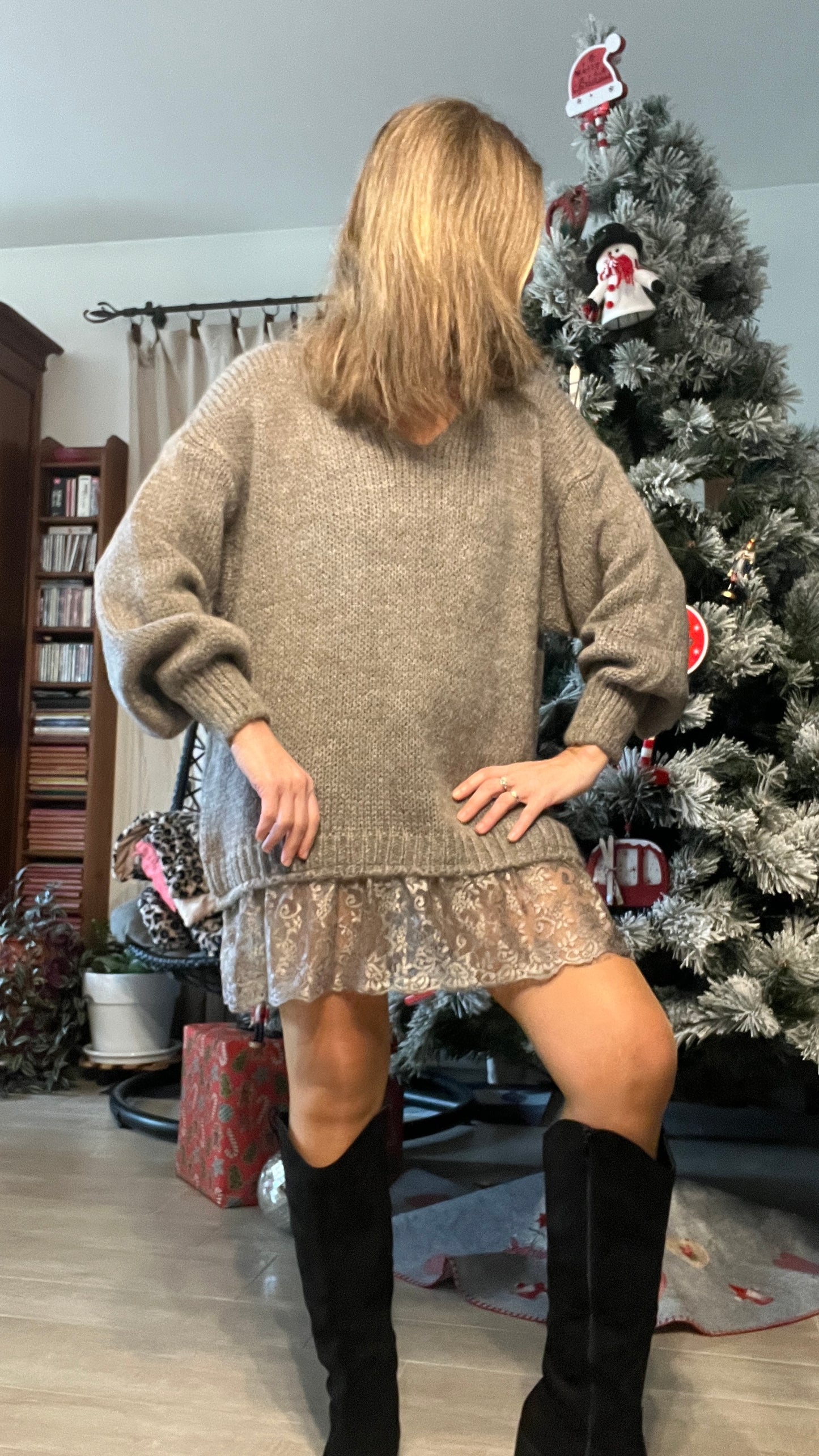 PULL/ROBE OVERSIZE DENTELLE TAUPE