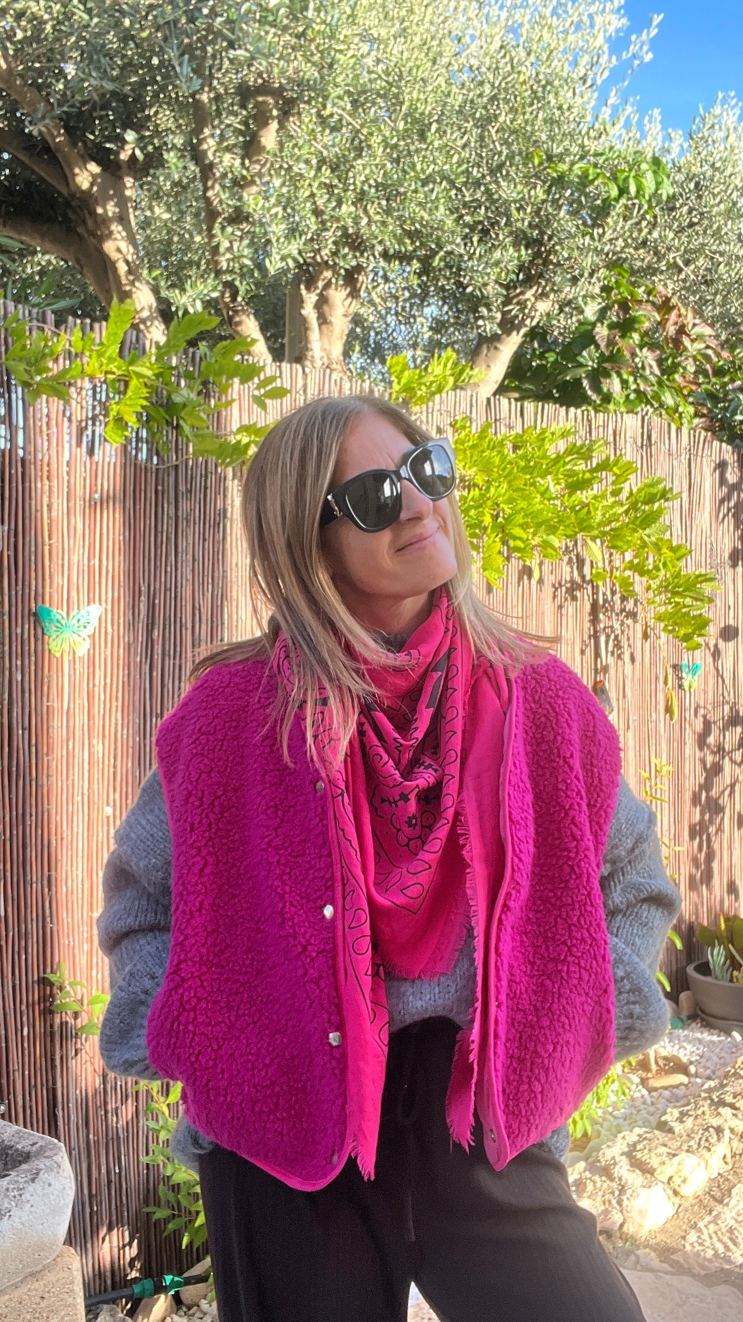 VESTE ROSE FUCHSIA SANS MANCHES « MOUMOUTE »