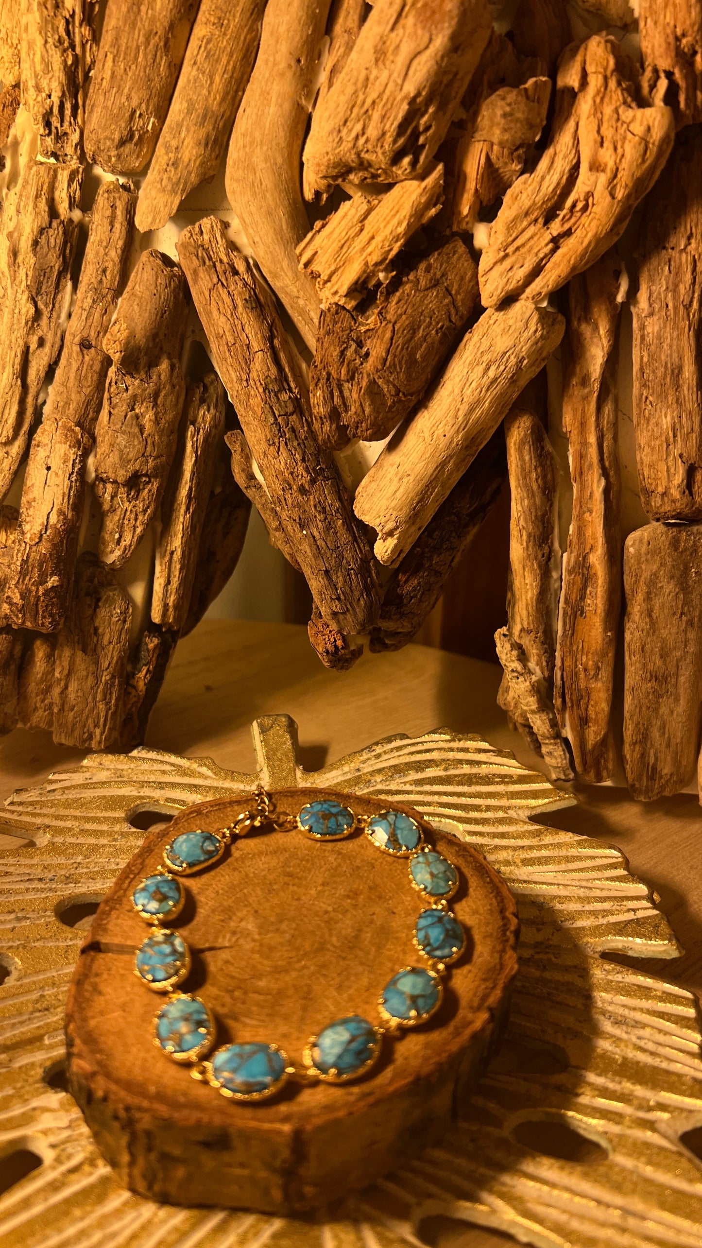 BRACELET EN PIERRE BLEU TURQUOISE "HABAHA"