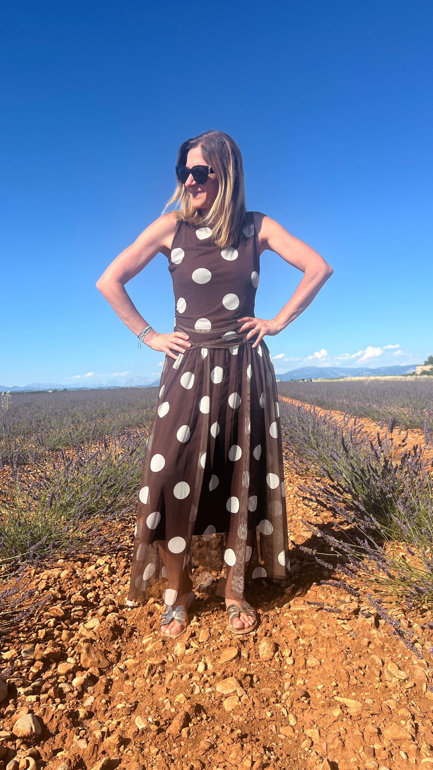 ROBE LONGUE CHOCOLAT A POIS BLANC