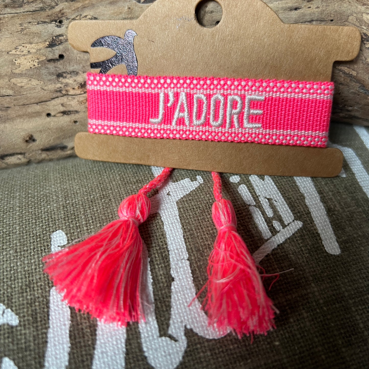 BRACELET ROSE FLUO/BLANC "J'ADORE"