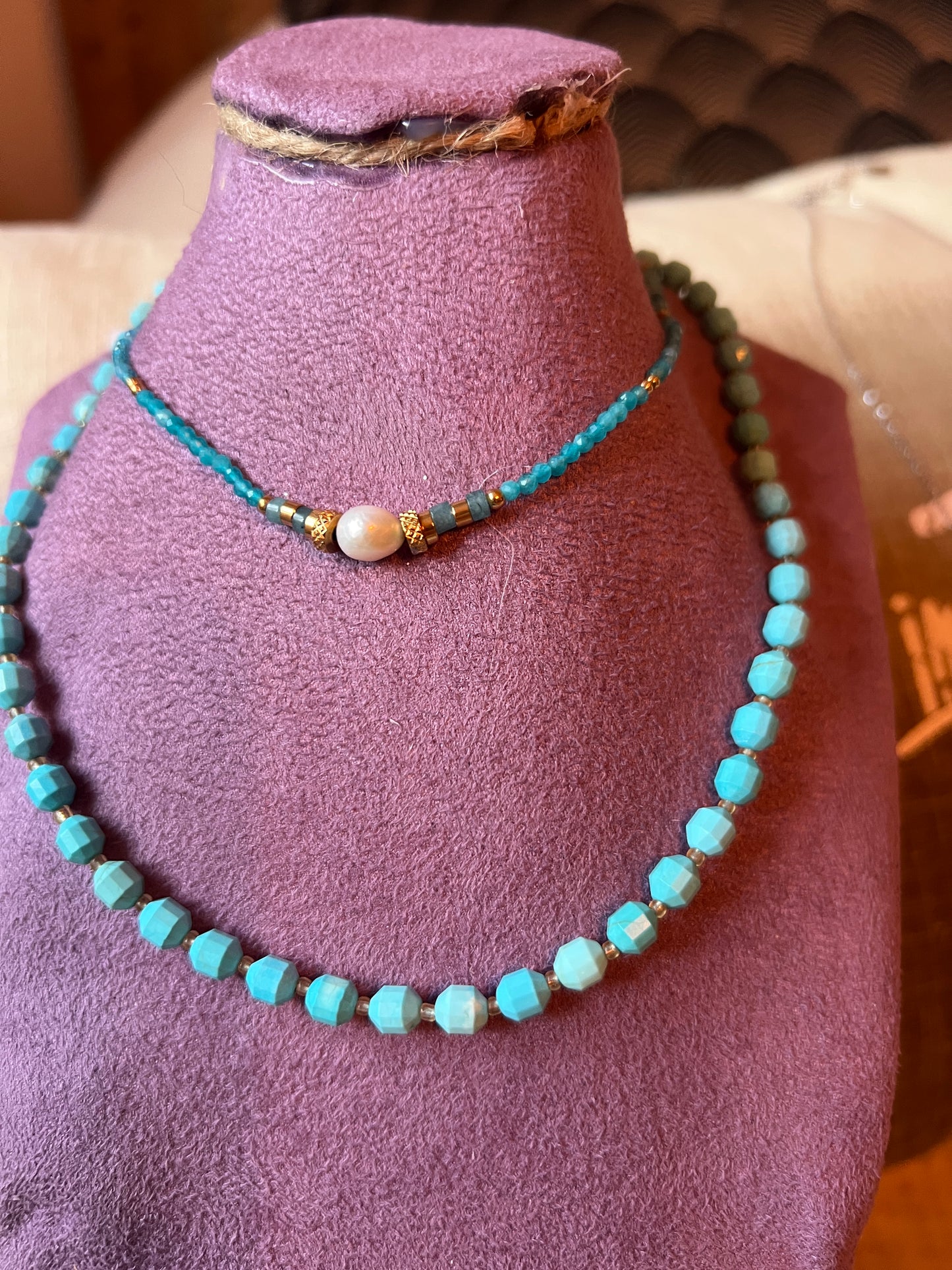 COLLIER PERLES OVALES TURQUOISES