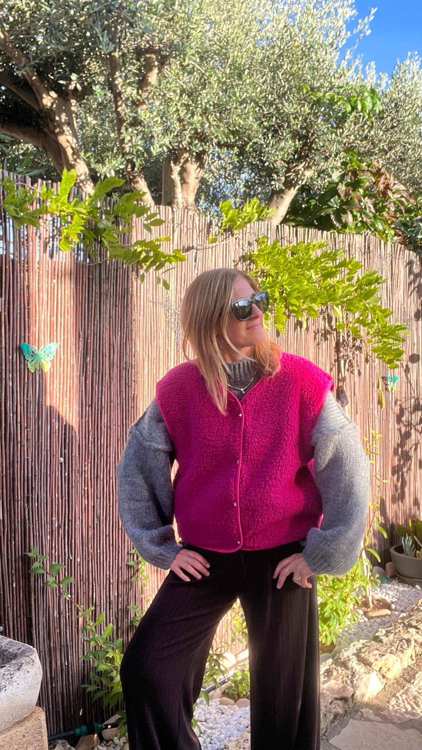 VESTE ROSE FUCHSIA SANS MANCHES « MOUMOUTE »