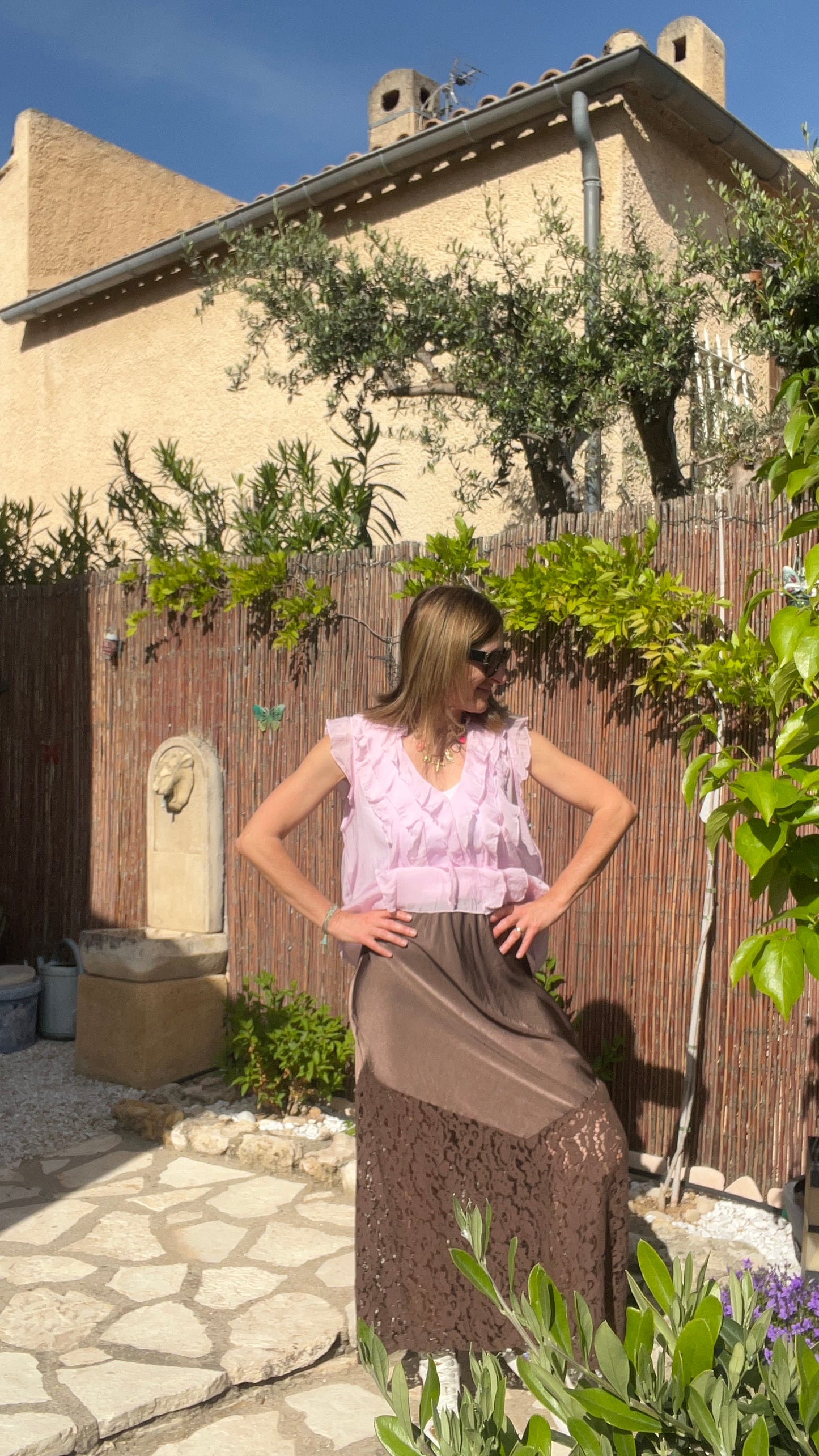 CHEMISIER ROSE SANS MANCHES "FROU-FROU"