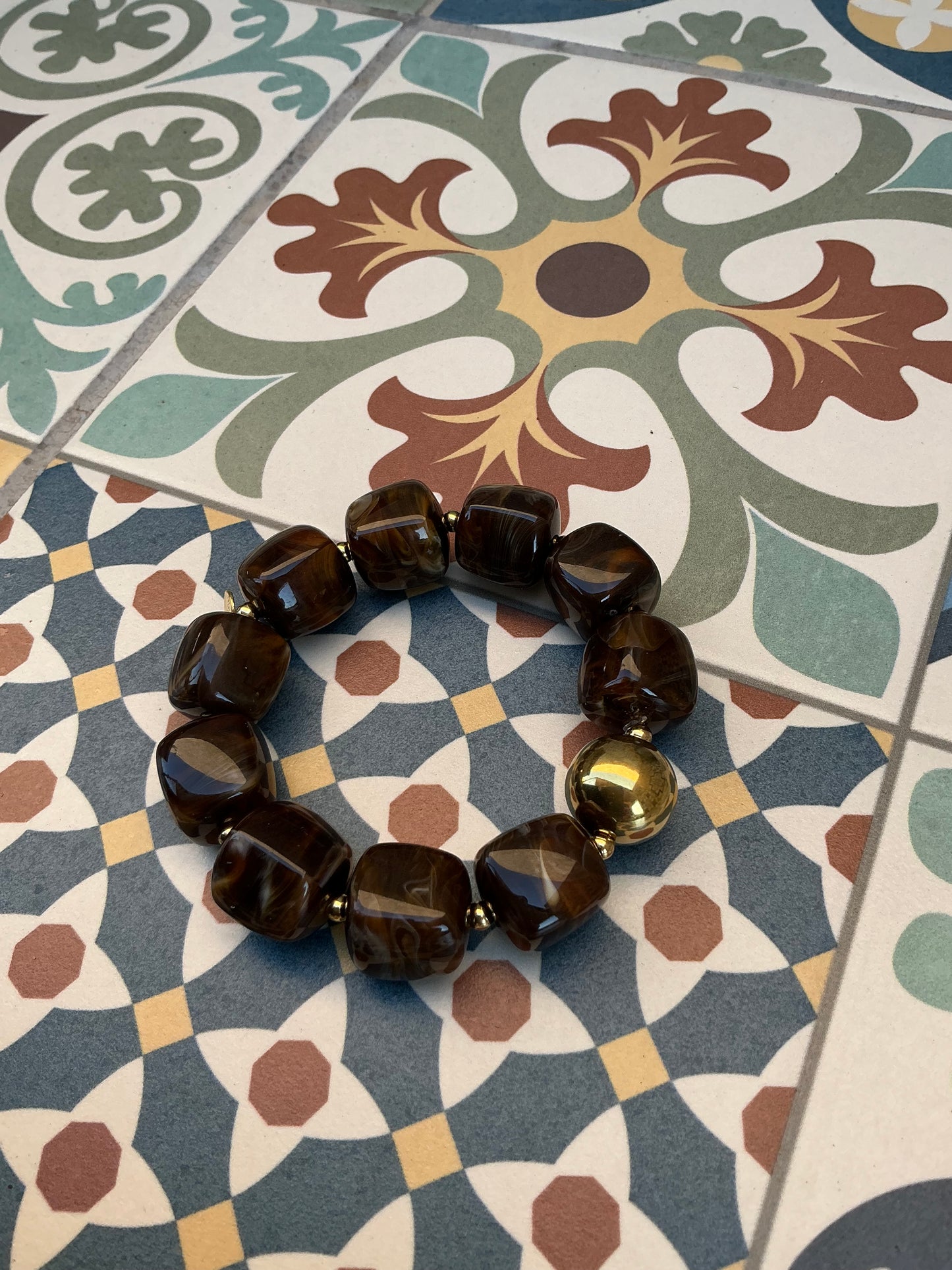 Bracelet boules résine "chocolat"