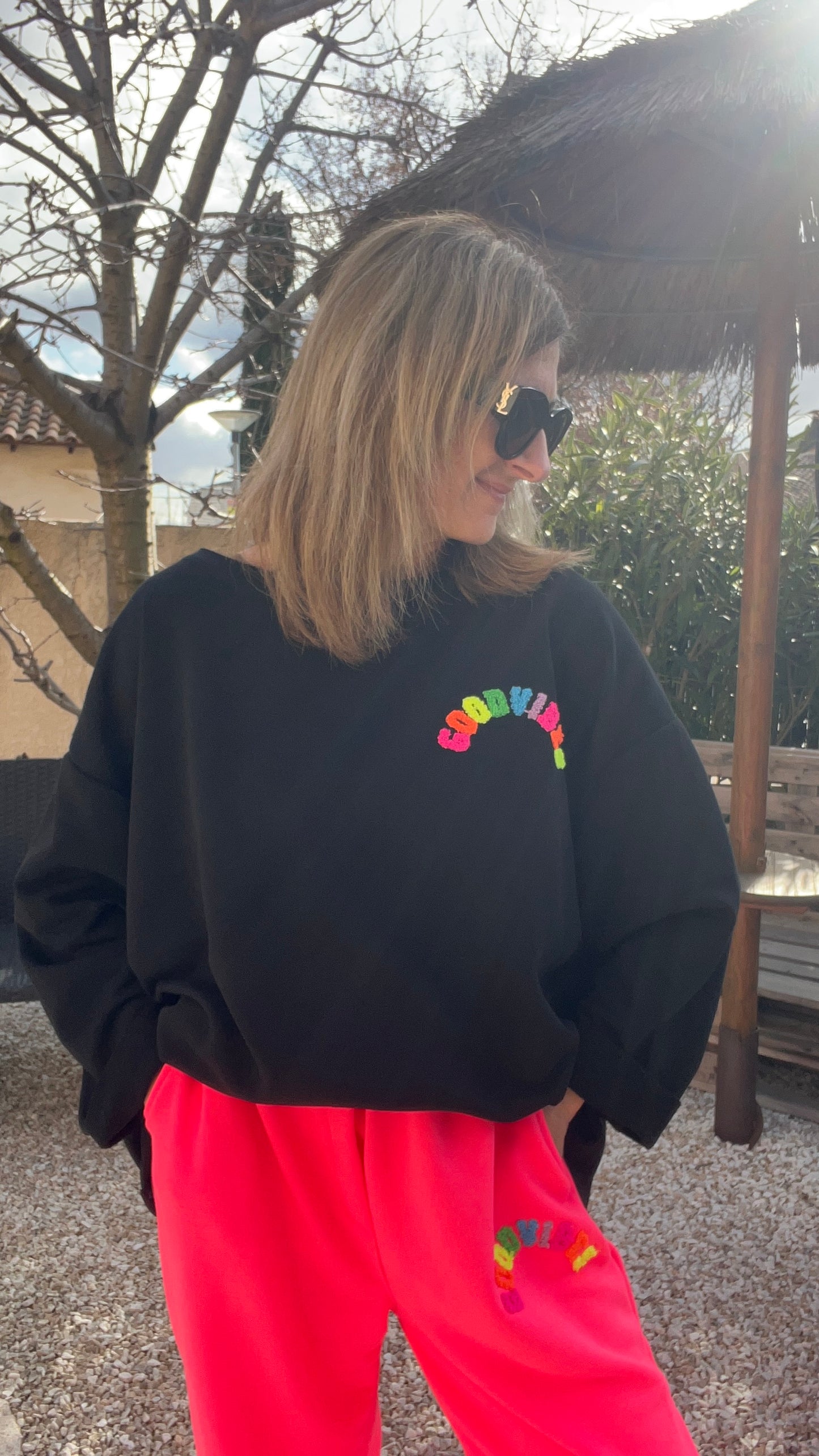 SWEAT NOIR OVERSIZE GOOD VIBES