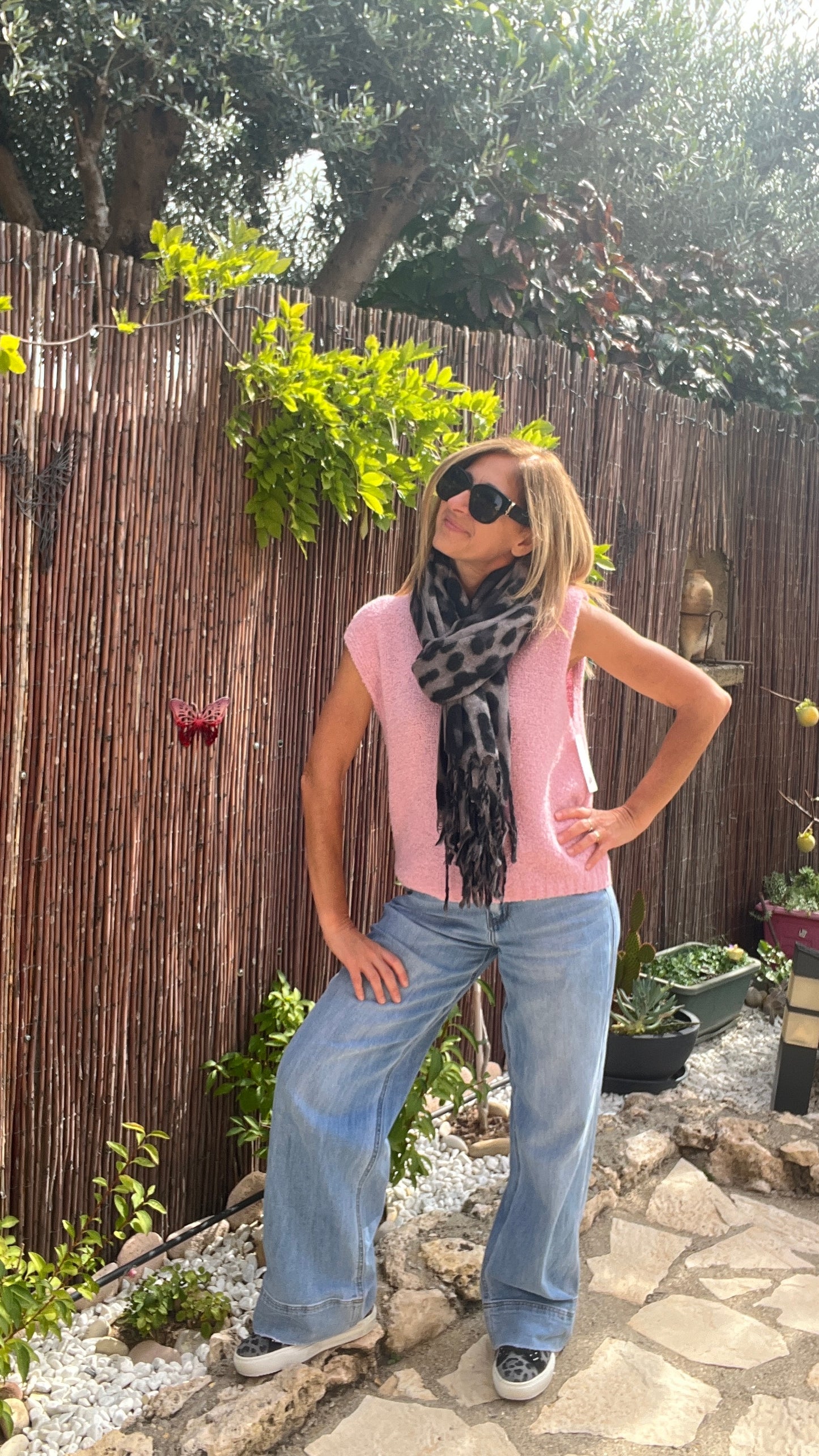 PULL ROSE SANS MANCHES "ZOE"