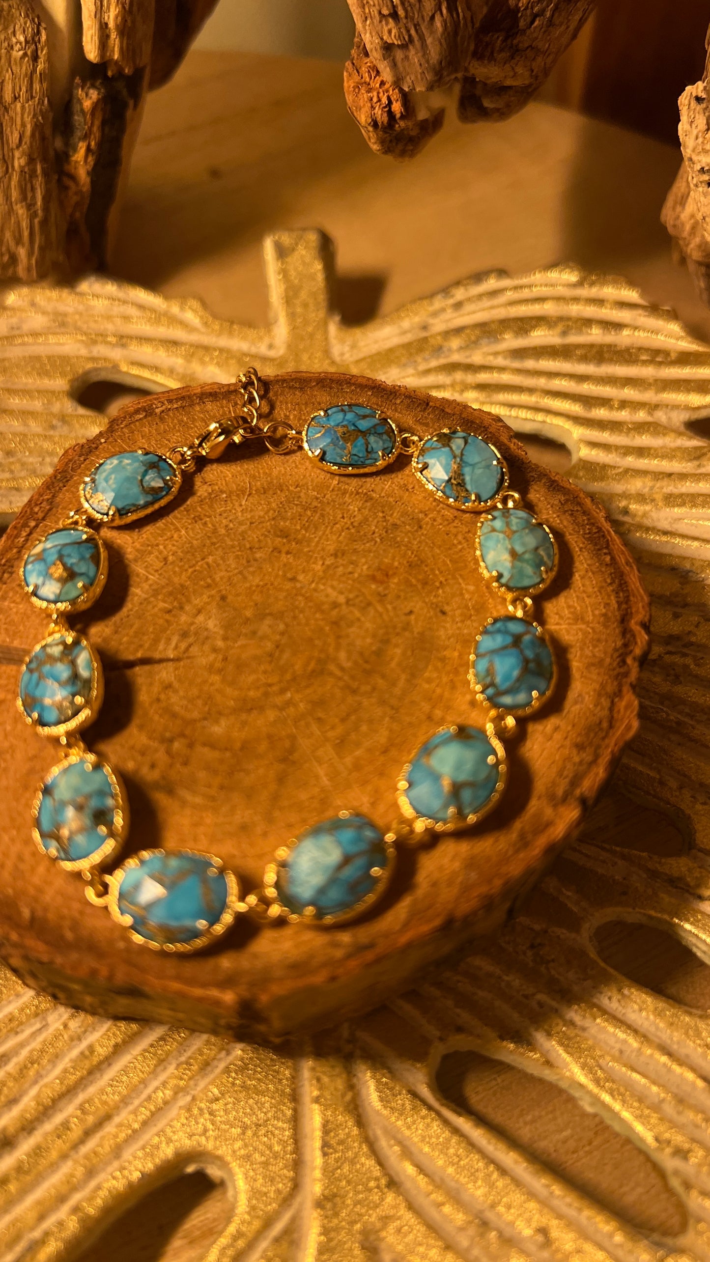 BRACELET EN PIERRE BLEU TURQUOISE "HABAHA"