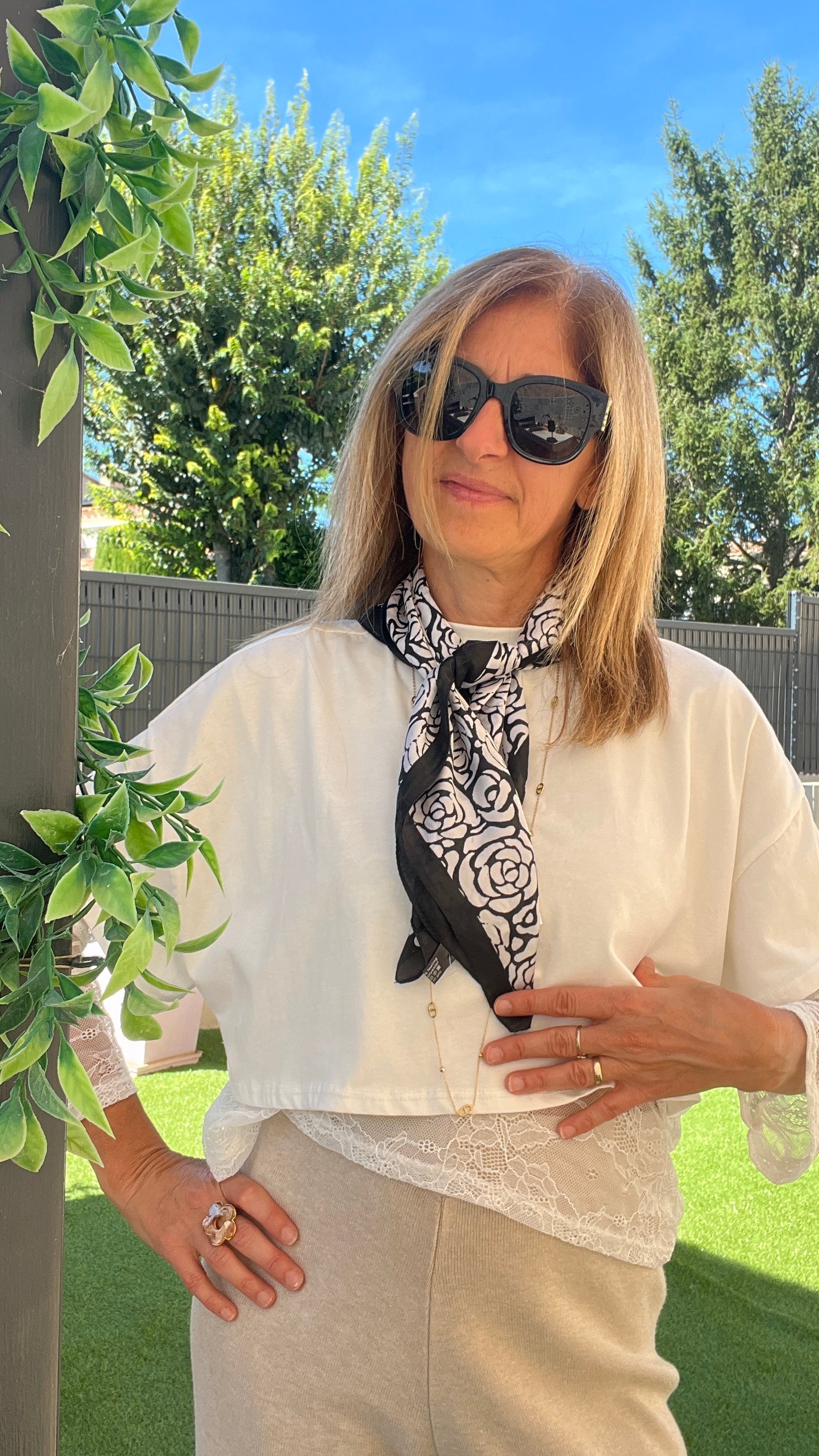 FOULARD BLANC & NOIR "PETIT CARRE"