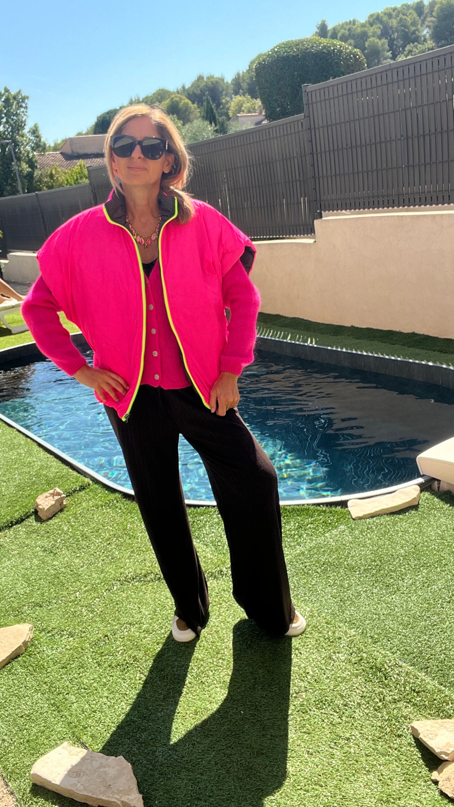 VESTE MATELASSEE CHOCOLAT/ROSE REVERSIBLE "NEON"