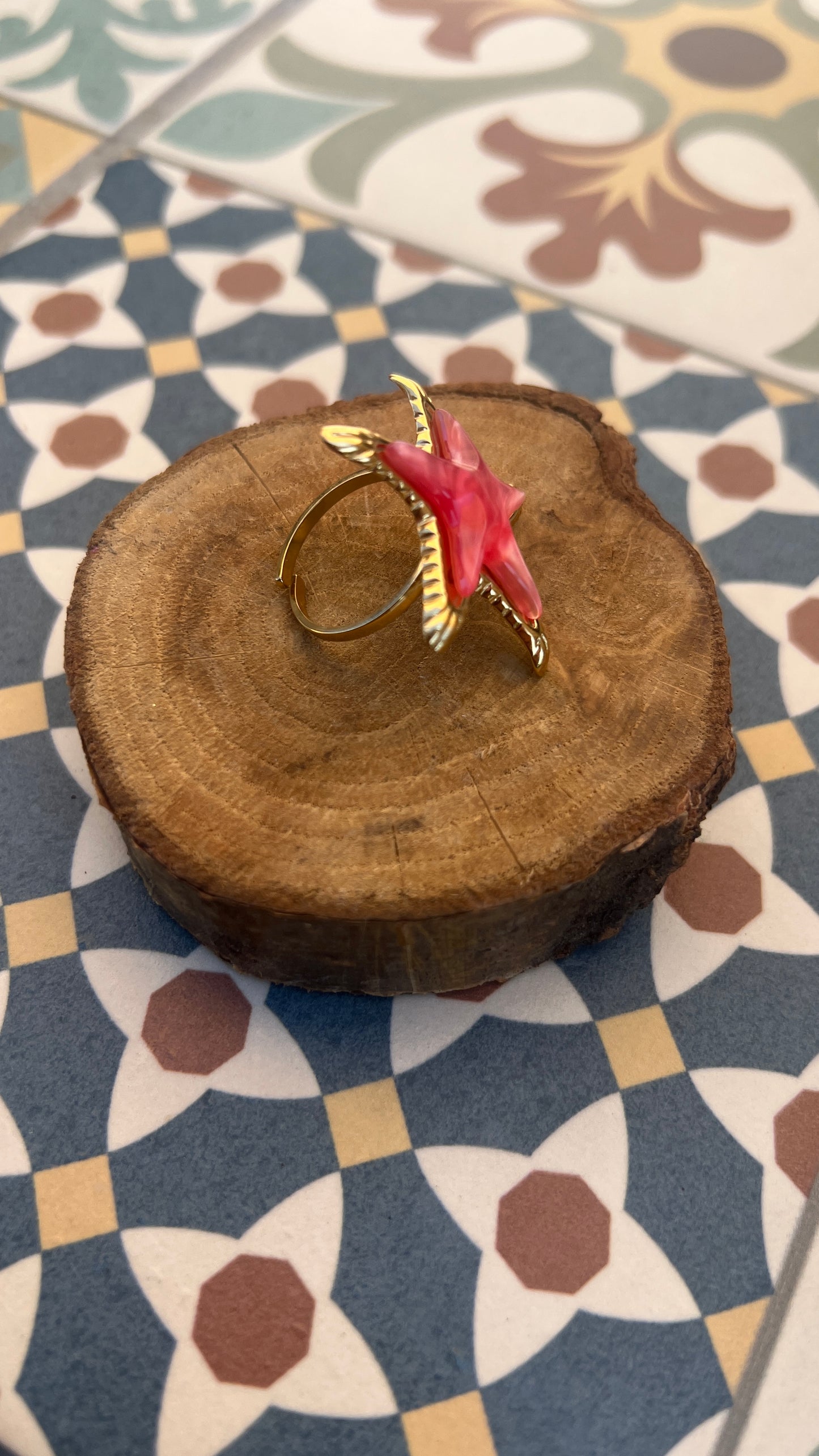 bague fuchsia "étoile de mer"