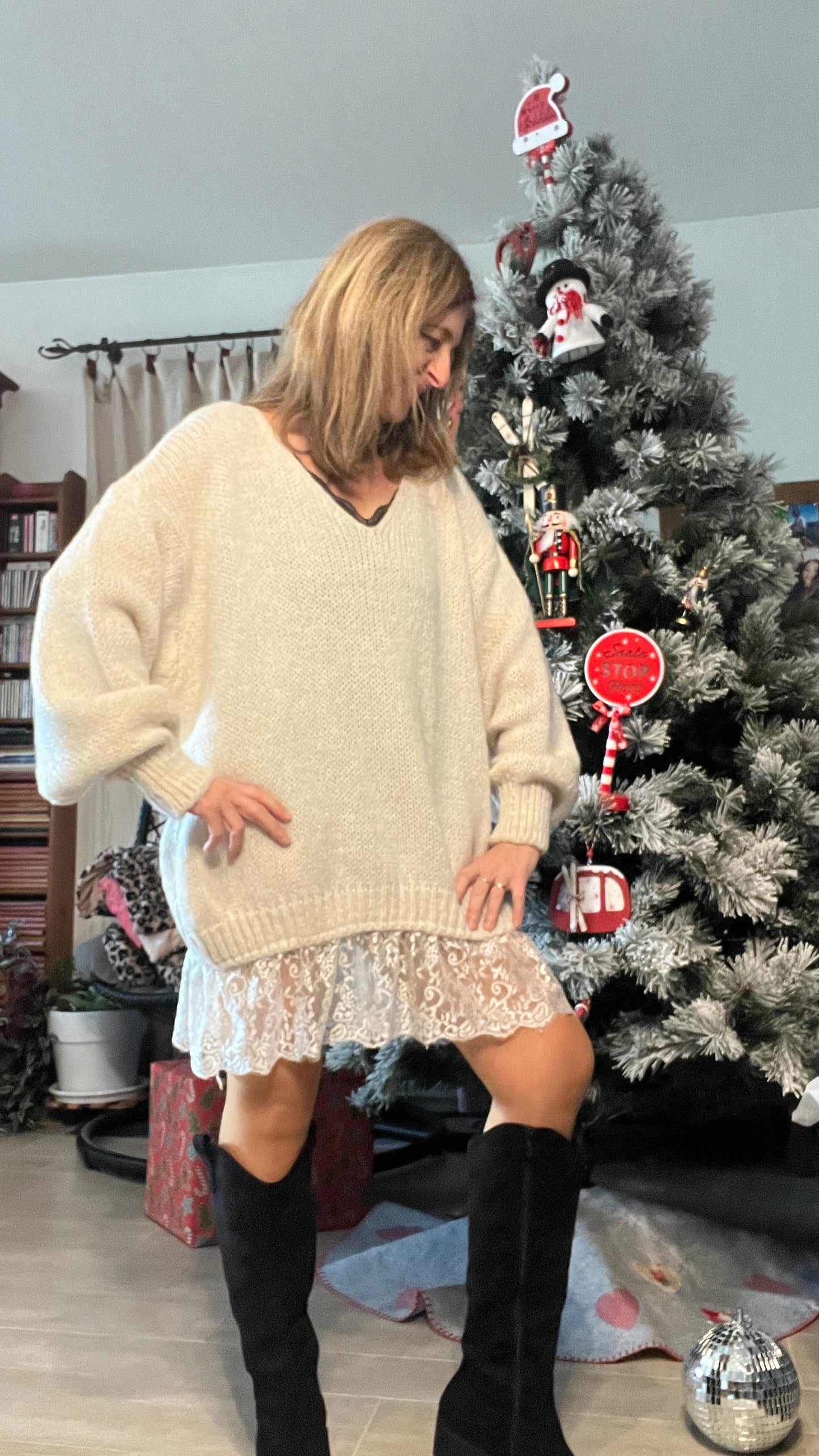 PULL/ROBE TUNIQUE DENTELLE BEIGE