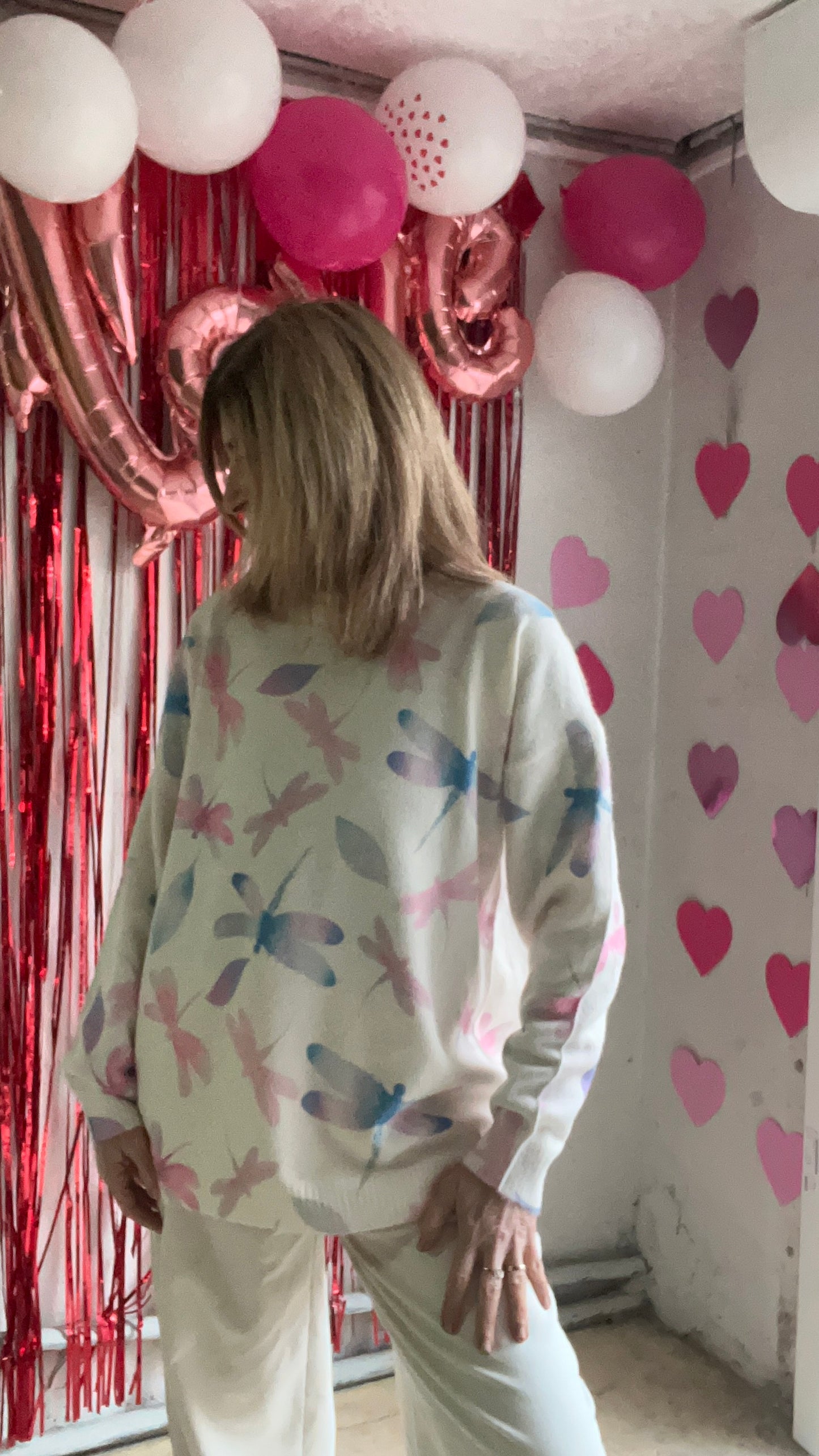 PULL BEIGE ROSE/BLEU/VIOLET "LIBELLULE"