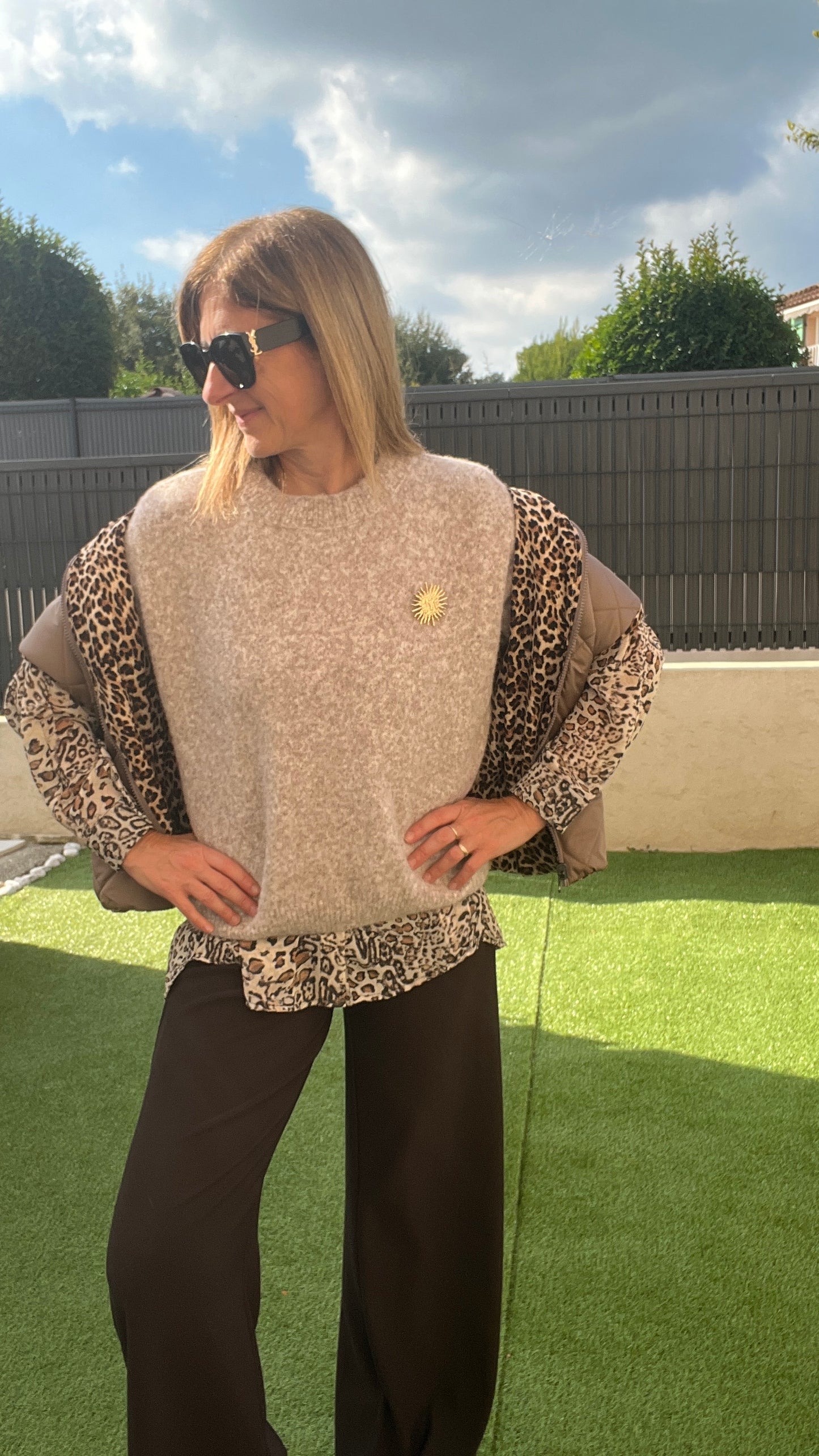 PULL BEIGE MANCHES COURTES "SOLEIL"