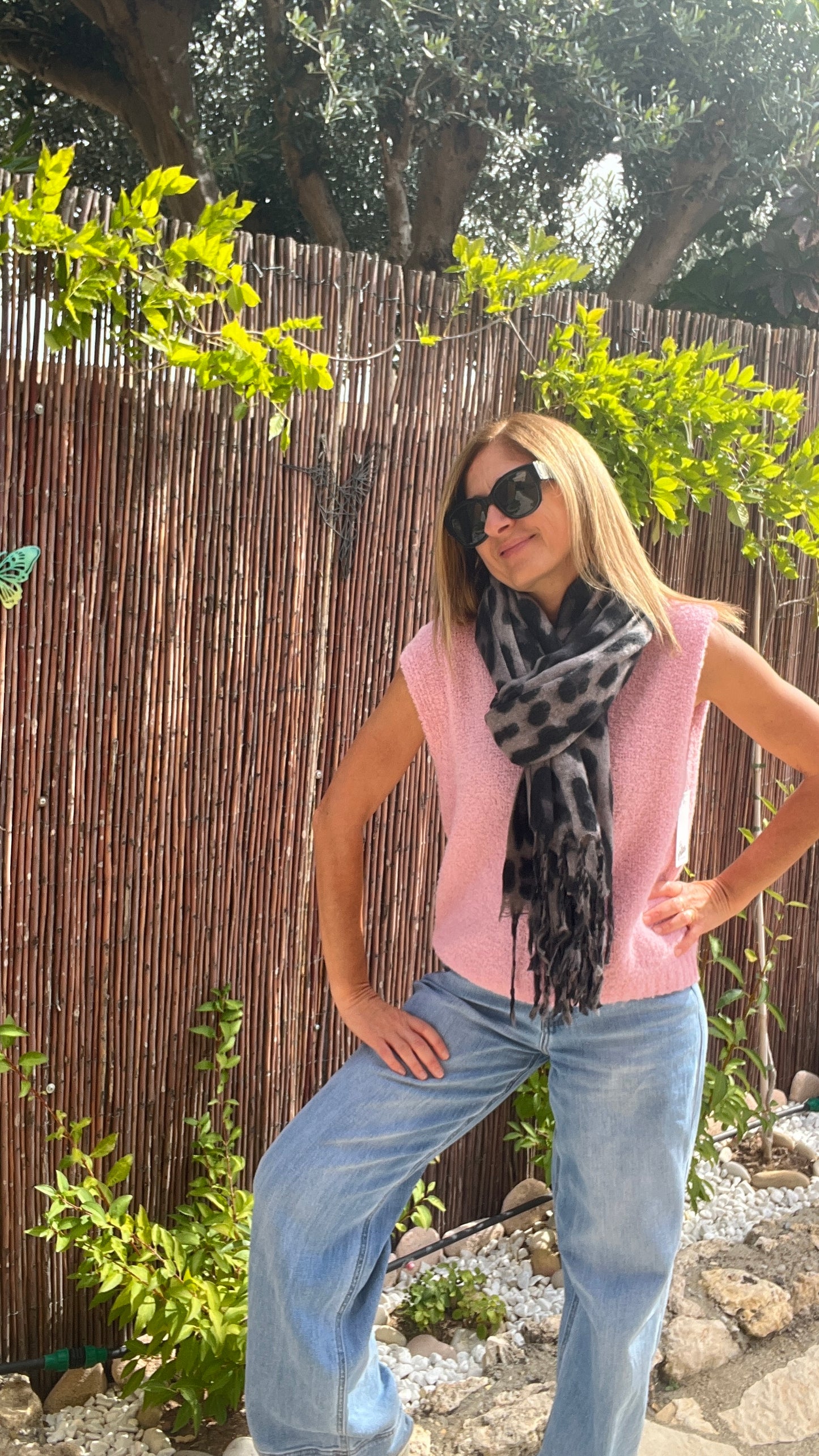 PULL ROSE SANS MANCHES "ZOE"