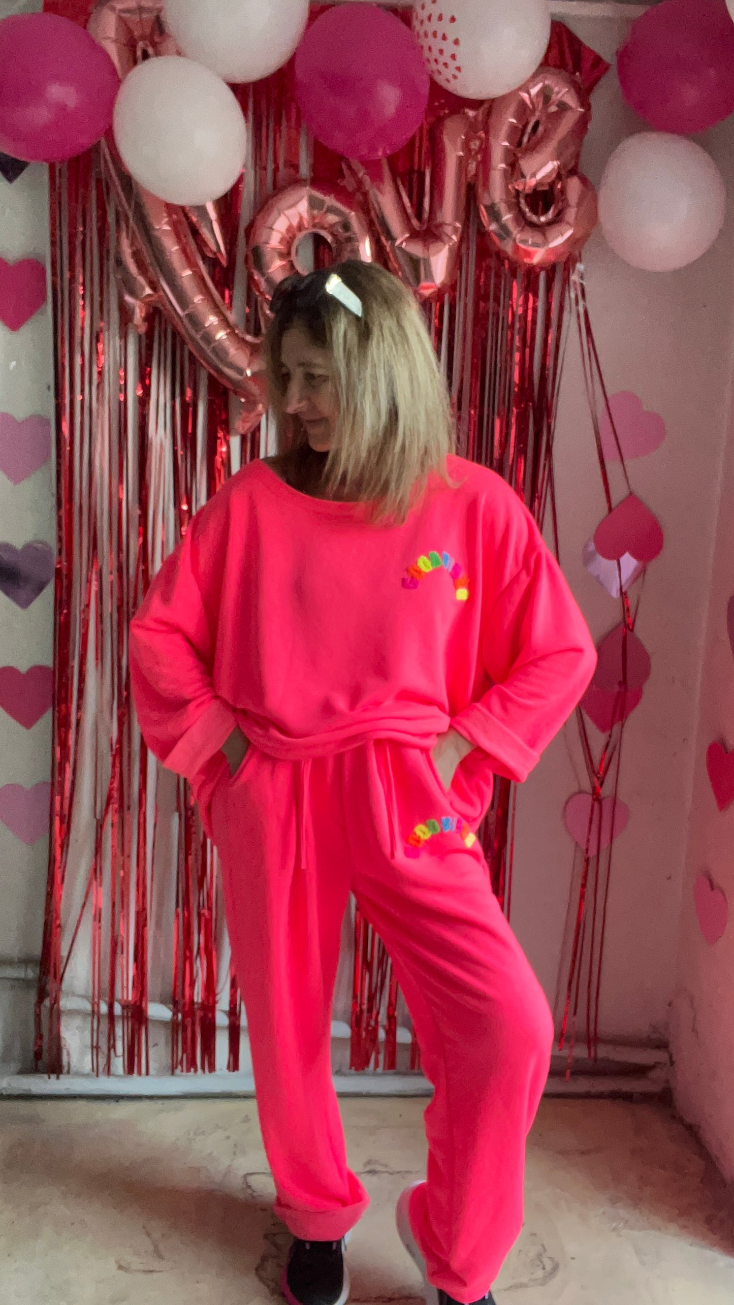 PANTALON ROSE FLUO STYLE JOGGING  "GOOD VIBES"