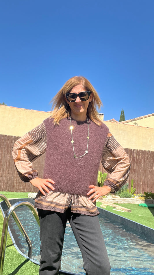 PULL SANS MANCHES "CHOCOLAT"