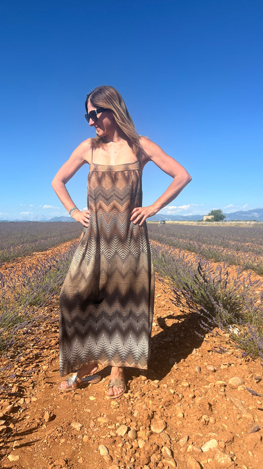 ROBE LONGUE GEOMETRIQUE COLORIS CHOCOLAT/NOIR/CAMEL