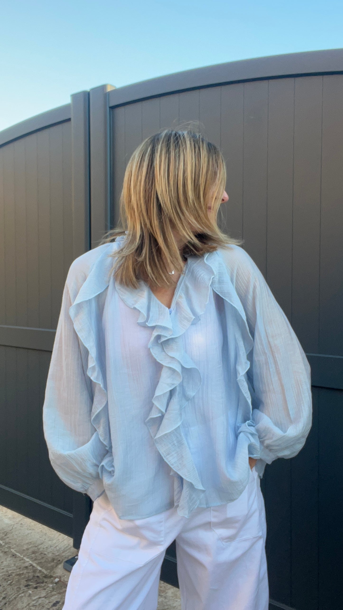 CHEMISIER BLEU A FROUFROU